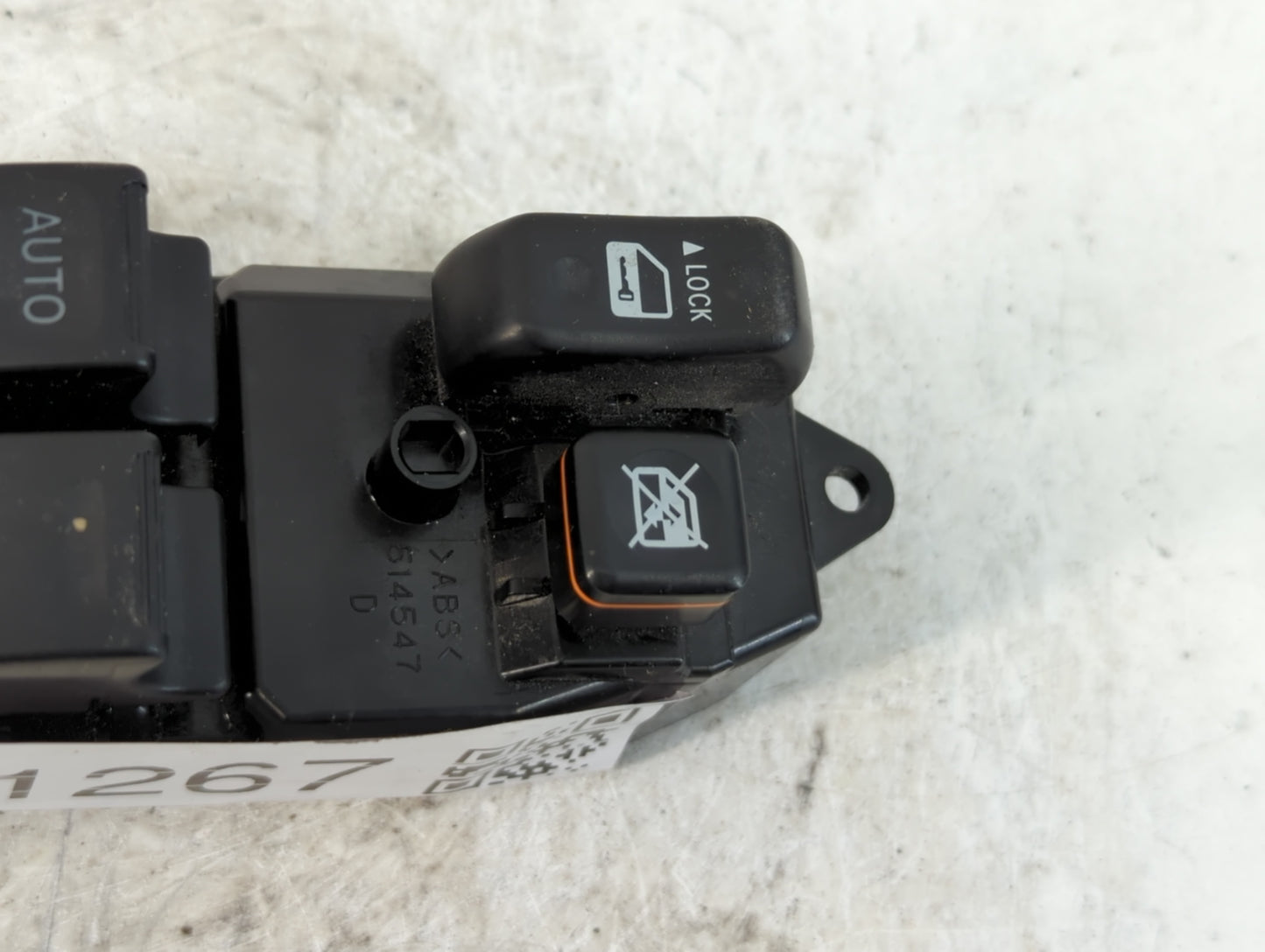 2004-2013 Toyota Prius Master Power Window Switch Replacement Driver Side Left P/N:84820-47050 Fits OEM Used Auto Parts - Oemusedautoparts1.com