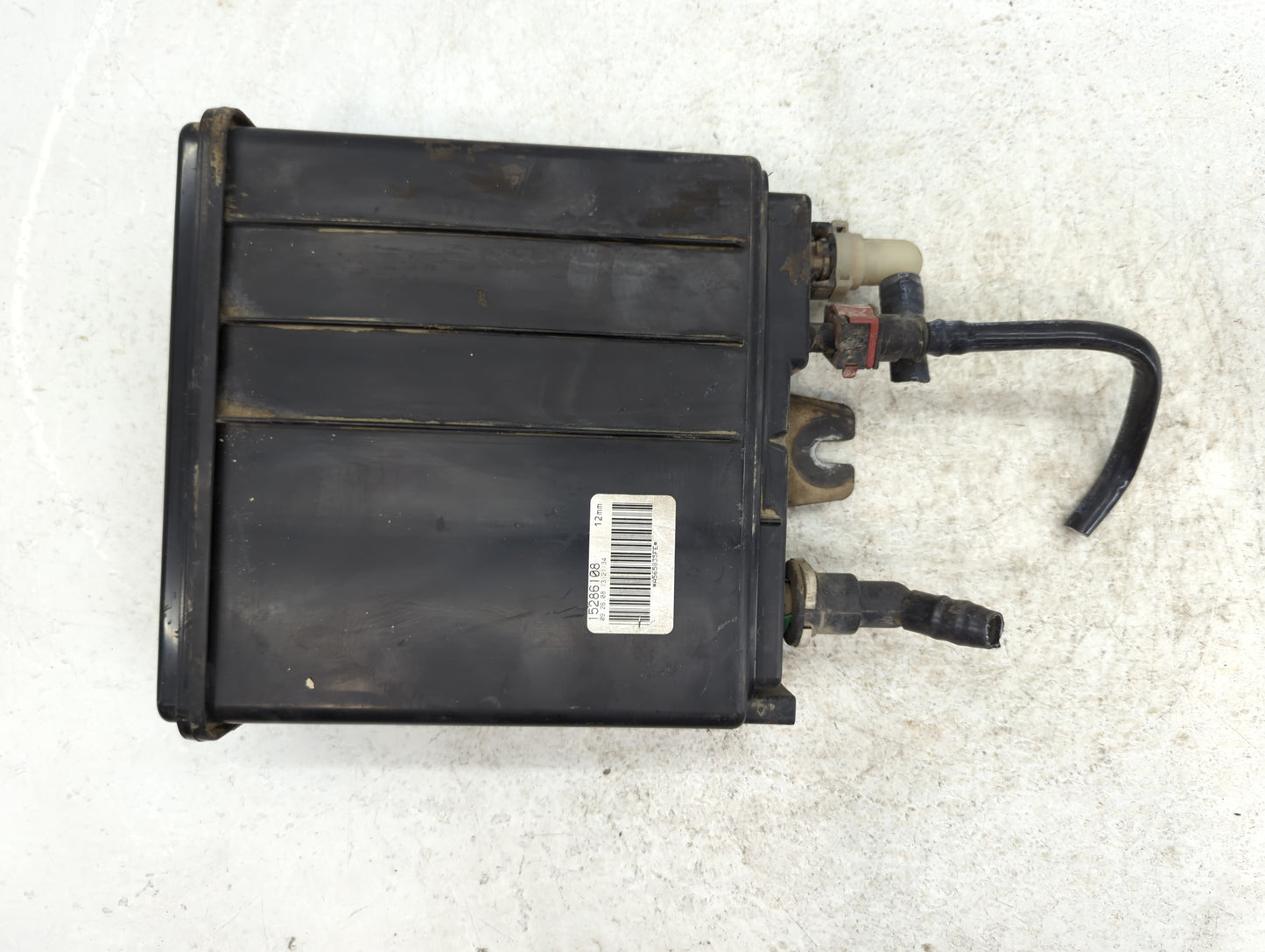 2009 Cadillac Escalade Fuel Vapor Charcoal Canister - Oemusedautoparts1.com