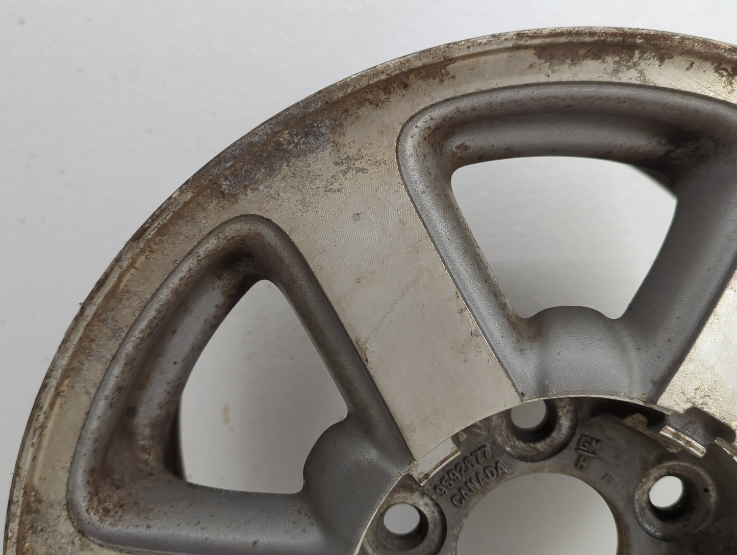 1998-2001 Oldsmobile Bravada Oem Wheel Rim Silver - Oemusedautoparts1.com