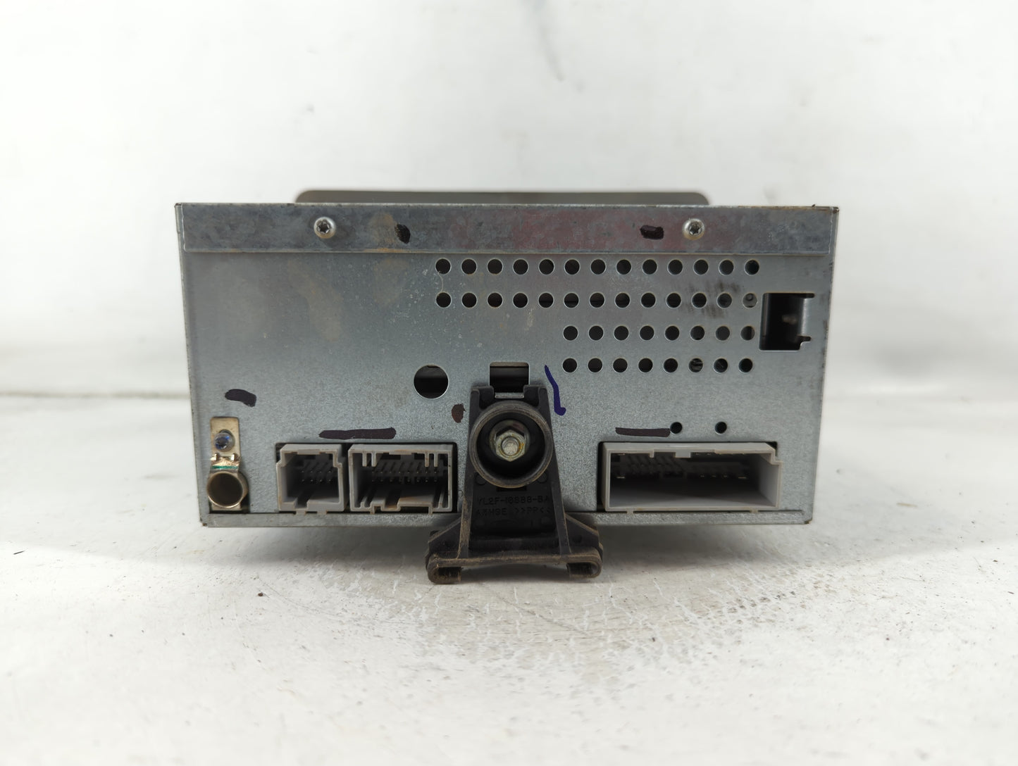 2006 Lincoln Navigator Radio AM FM Cd Player Receiver Replacement P/N:5L7T-18C815-AC Fits OEM Used Auto Parts