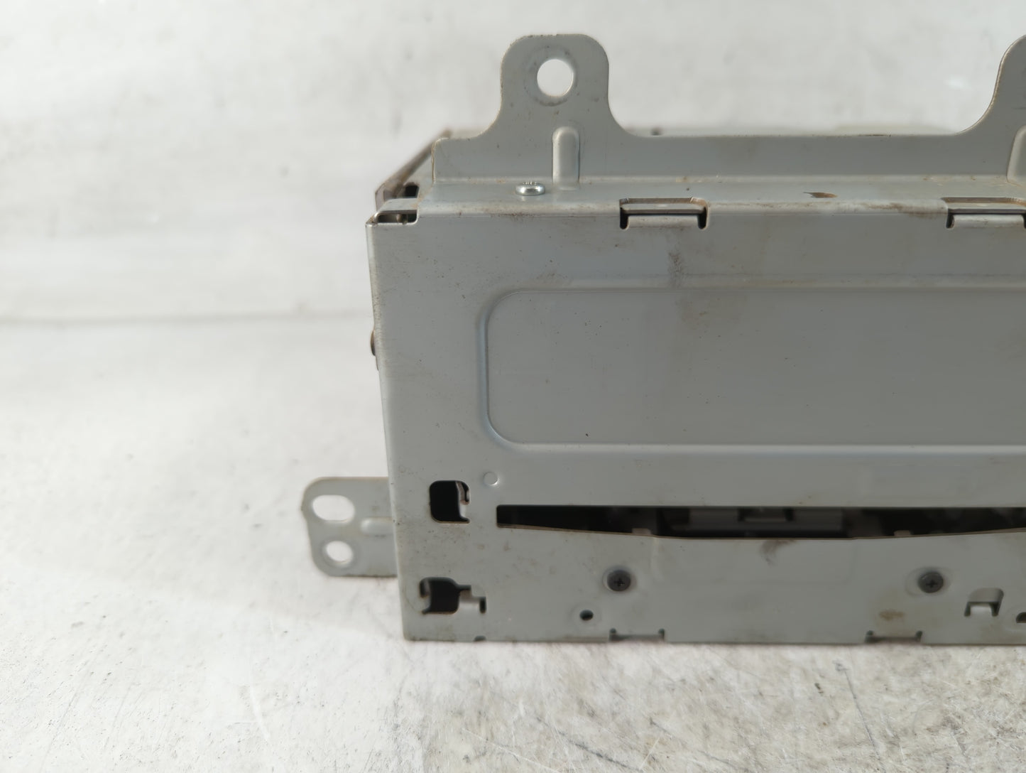 2011-2012 Chevrolet Cruze Radio AM FM Cd Player Receiver Replacement P/N:22870782 Fits Fits 2010 2011 2012 OEM Used Auto Parts - Oemusedautoparts1.com