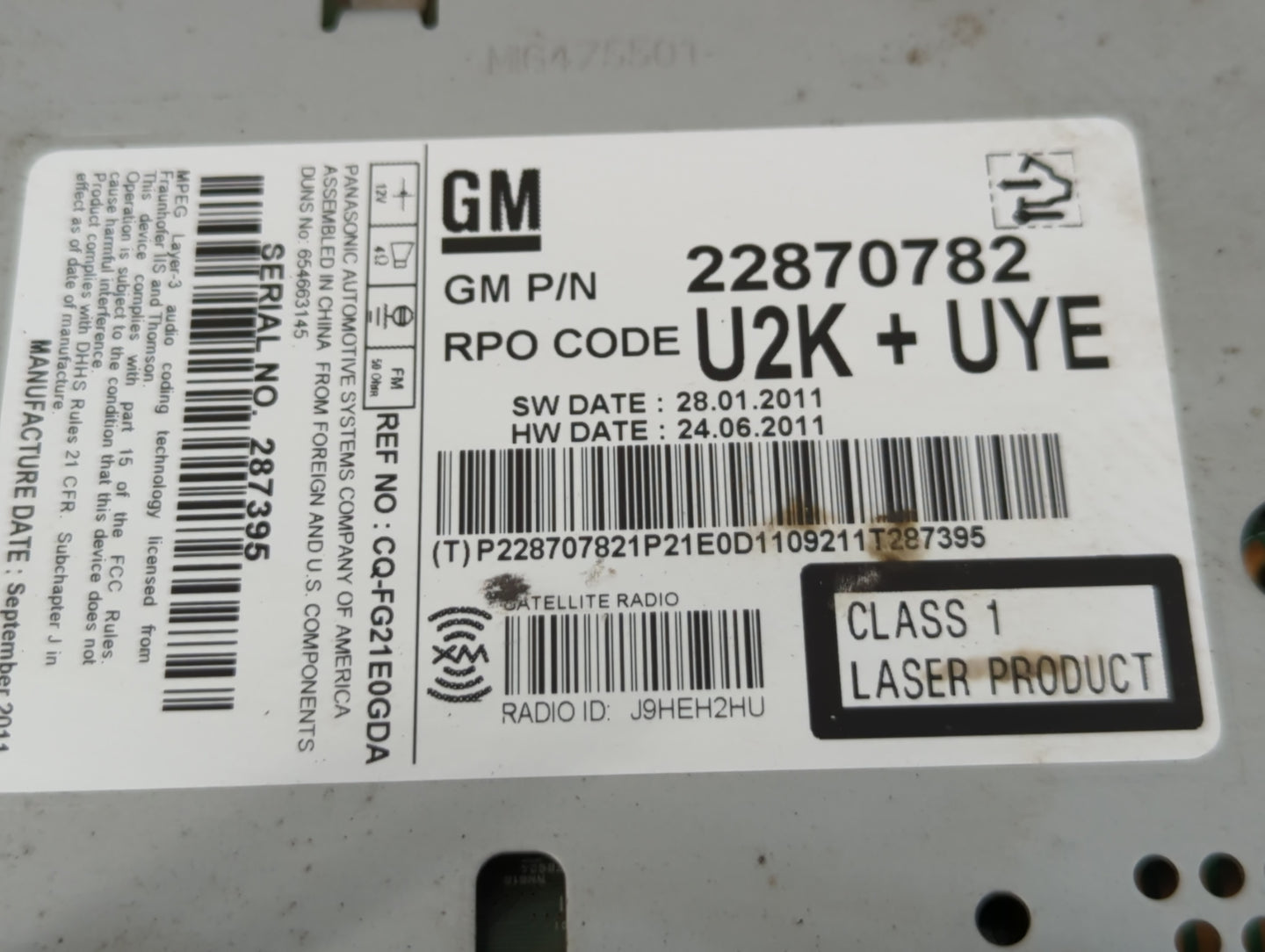 2011-2012 Chevrolet Cruze Radio AM FM Cd Player Receiver Replacement P/N:22870782 Fits Fits 2010 2011 2012 OEM Used Auto Parts - Oemusedautoparts1.com