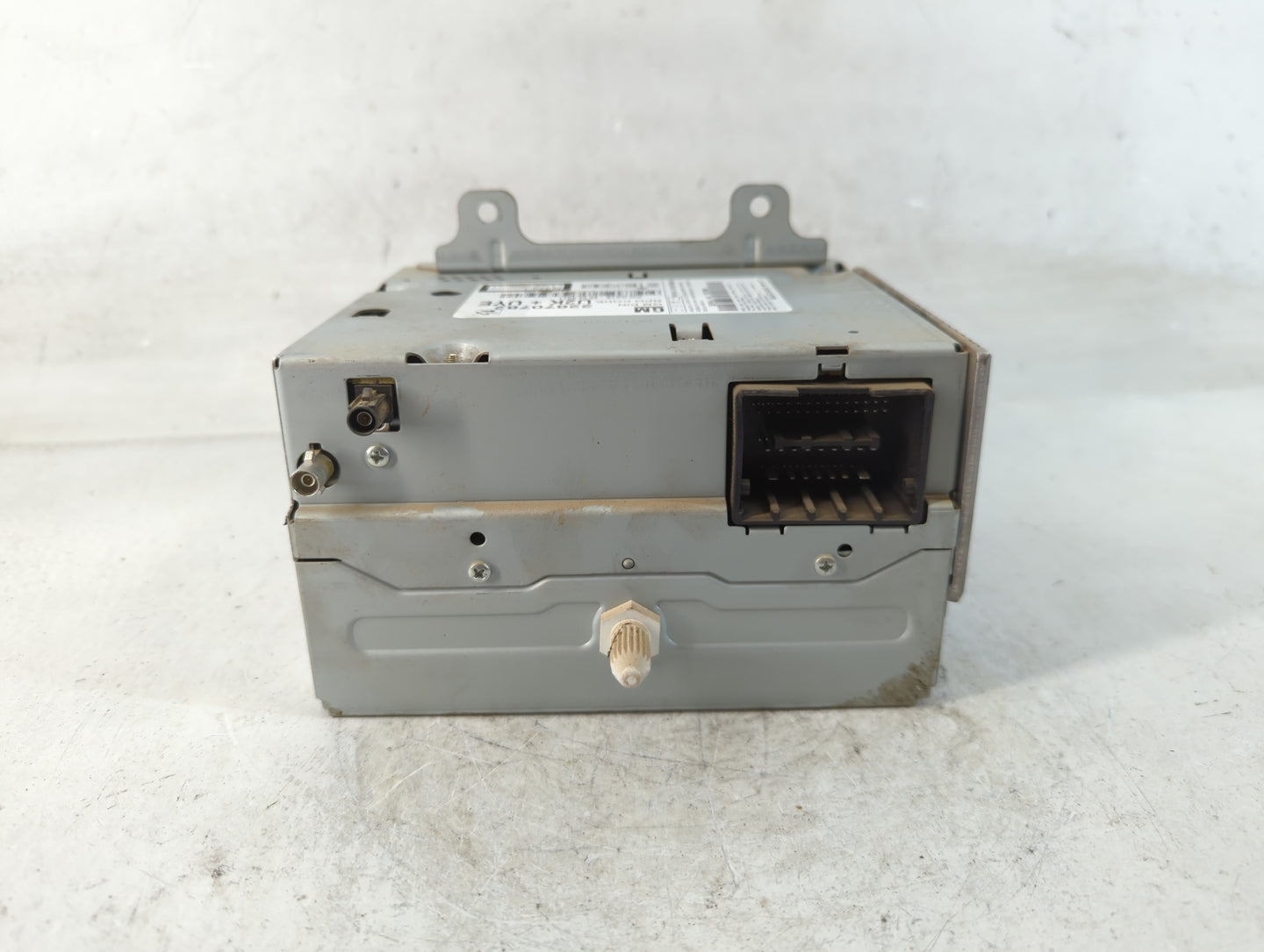 2011-2012 Chevrolet Cruze Radio AM FM Cd Player Receiver Replacement P/N:22870782 Fits Fits 2010 2011 2012 OEM Used Auto Parts - Oemusedautoparts1.com
