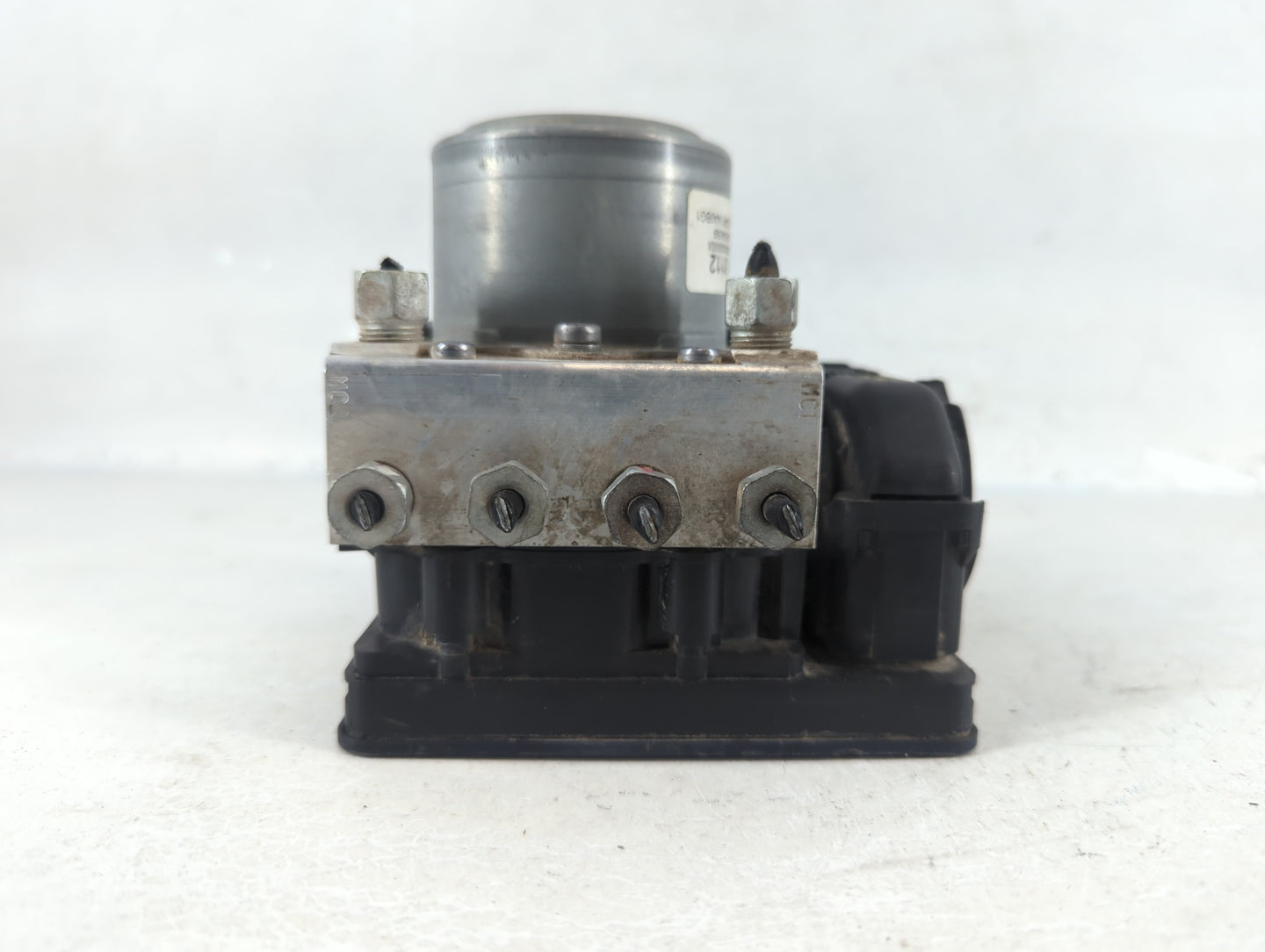 2016-2017 Buick Regal ABS Pump Control Module Replacement P/N:23383112 Fits Fits 2016 2017 OEM Used Auto Parts - Oemusedautoparts1.com