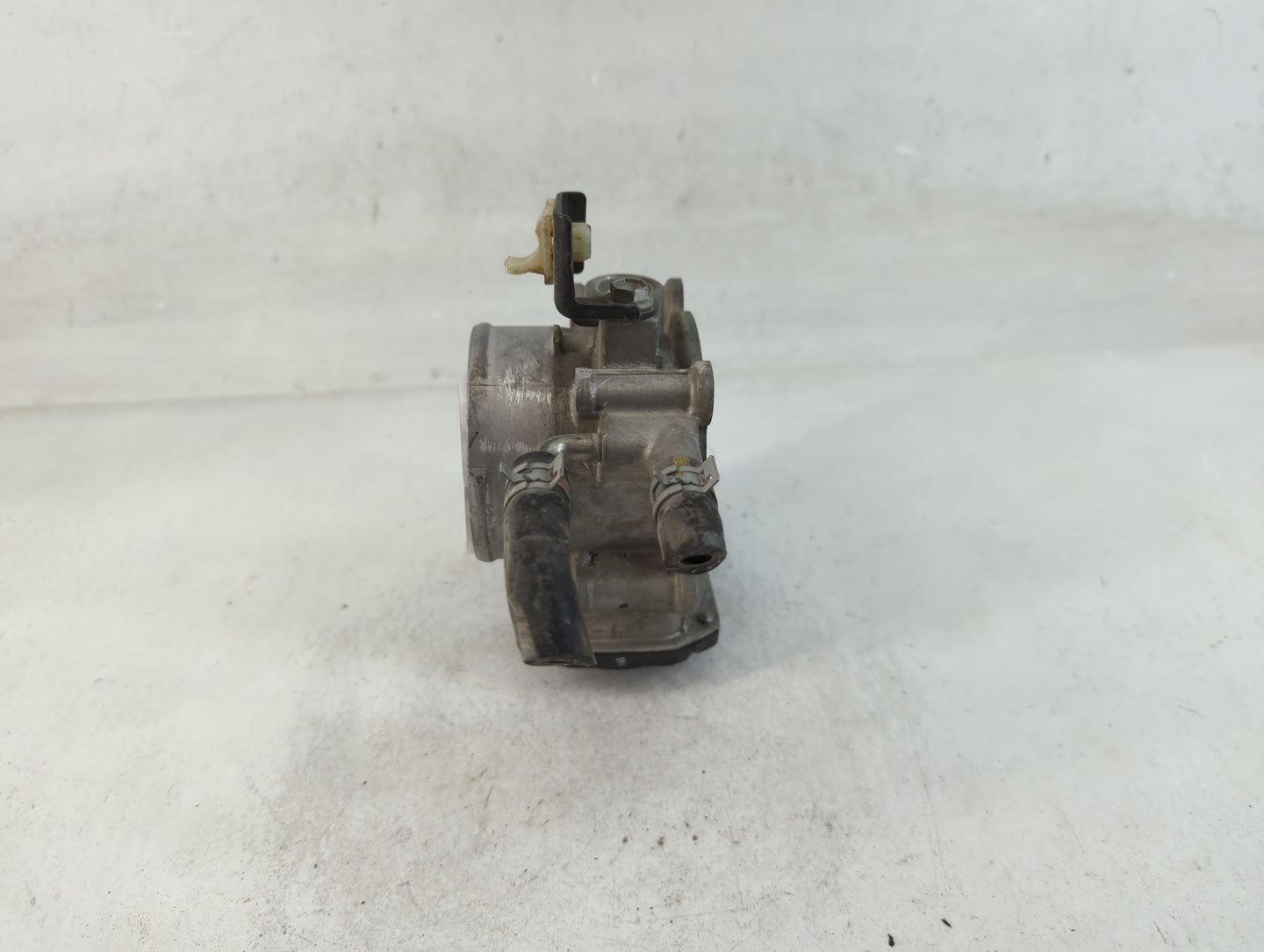 2009-2019 Toyota Highlander Throttle Body P/N:22030-0V010 Fits Fits 2009 2010 2011 2012 2013 2014 2015 2016 2017 2018 2019 OEM Used Auto Parts - Oemusedautoparts1.com