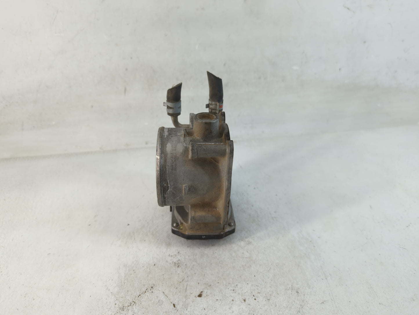 2007-2016 Toyota Sienna Throttle Body P/N:22030-0P050 Fits OEM Used Auto Parts - Oemusedautoparts1.com