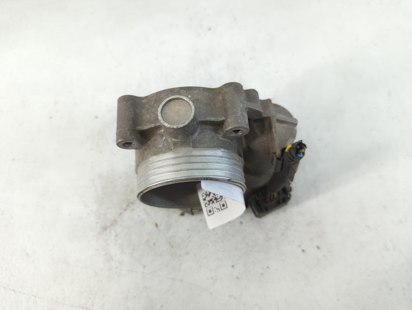 2012 Volvo S60 Throttle Body P/N:30711552 Fits Fits 2004 2005 2006 2007 2008 2009 2010 2011 2013 OEM Used Auto Parts - Oemusedautoparts1.com