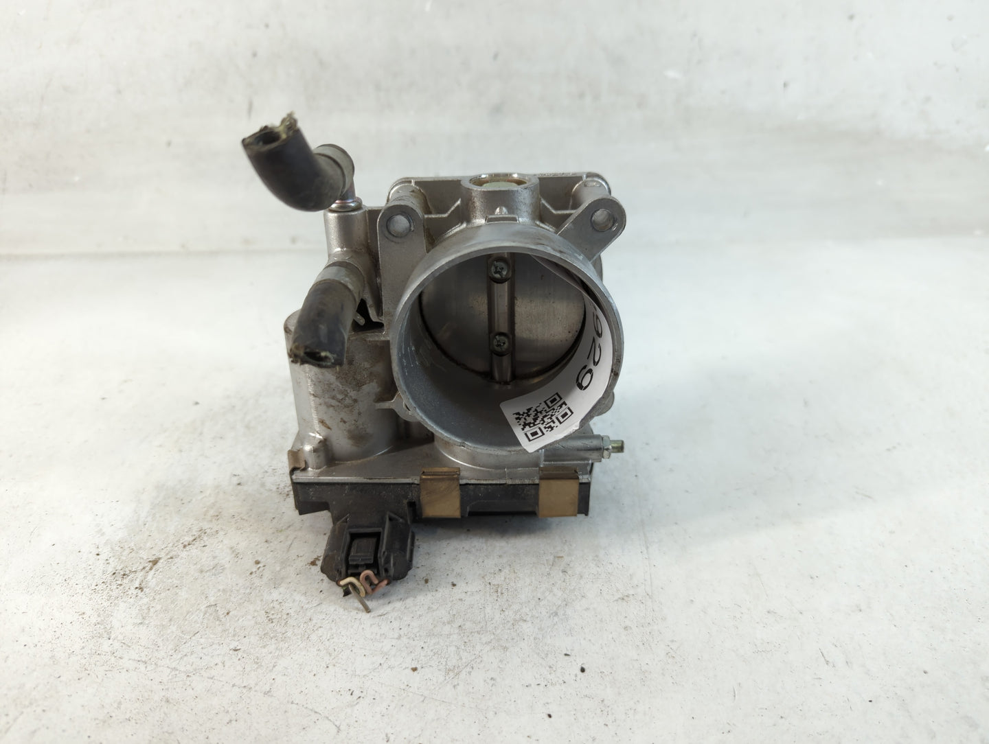 2016-2020 Infiniti Q50 Throttle Body P/N:8108 RME60-52 Fits Fits 2016 2017 2018 2019 2020 OEM Used Auto Parts - Oemusedautoparts1.com