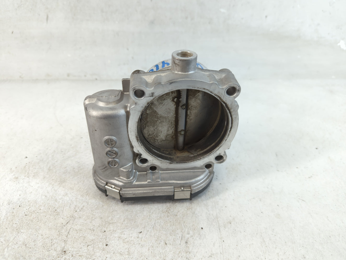 2011-2022 Dodge Durango Throttle Body P/N:05184349AC Fits Fits 2011 2012 2013 2014 2015 2016 2017 2018 2019 2020 2021 2022 OEM Used Auto Parts - Oemusedautoparts1.com