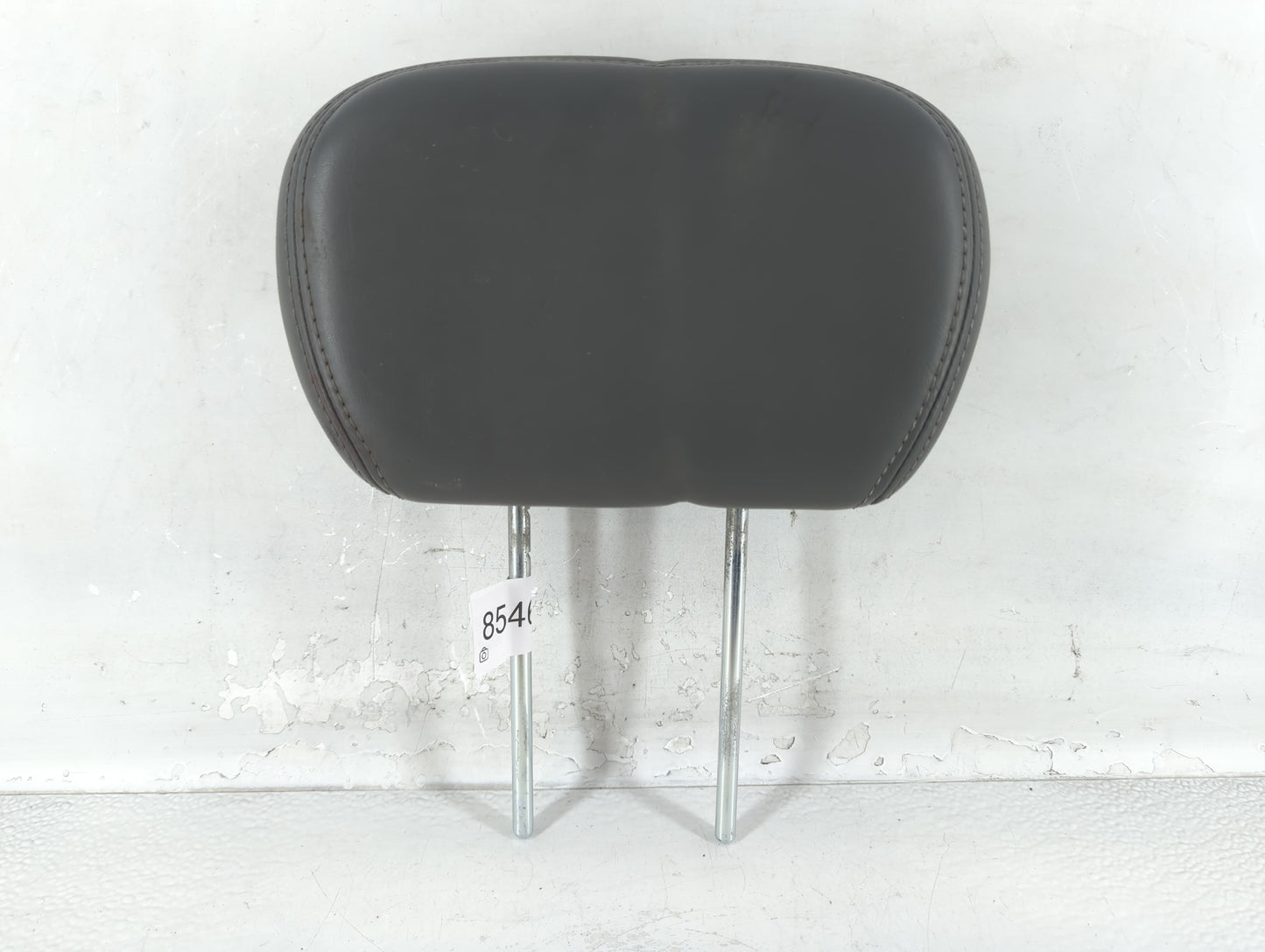 2010 Volkswagen Routan Headrest Head Rest Rear Center Seat Fits OEM Used Auto Parts - Oemusedautoparts1.com