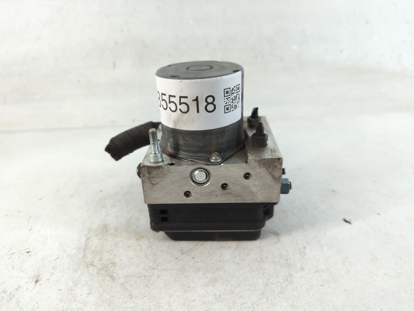 2009-2010 Audi A6 ABS Pump Control Module Replacement P/N:4F0 614 517AT 0 265 230 090 Fits Fits 2009 2010 OEM Used Auto Parts - Oemusedautoparts1.com