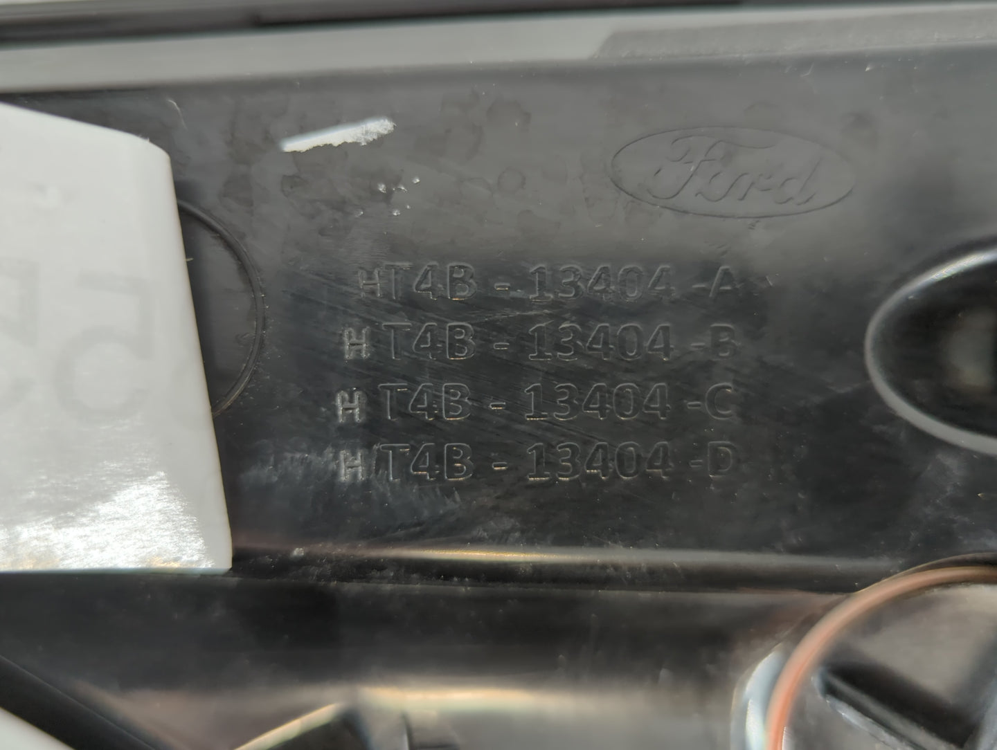 2015-2018 Ford Edge Tail Light Assembly Passenger Right OEM P/N:HT4B 13404 B Fits Fits 2015 2016 2017 2018 OEM Used Auto Parts - Oemusedautoparts1.com