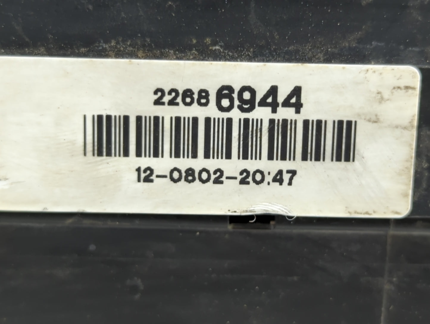 2001-2002 Pontiac Grand Am Fusebox Fuse Box Panel Relay Module P/N:22686944 Fits Fits 2001 2002 OEM Used Auto Parts - Oemusedautoparts1.com