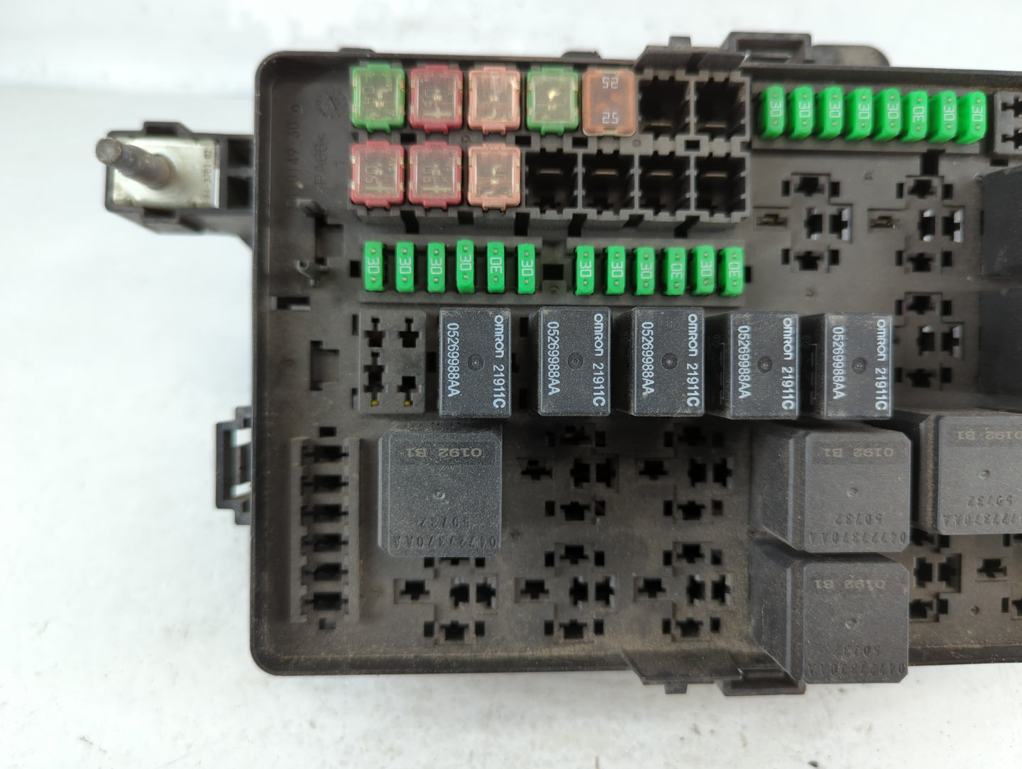 2012-2014 Dodge Charger Fusebox Fuse Box Panel Relay Module P/N:P68083978AB Fits Fits 2012 2013 2014 OEM Used Auto Parts - Oemusedautoparts1.com