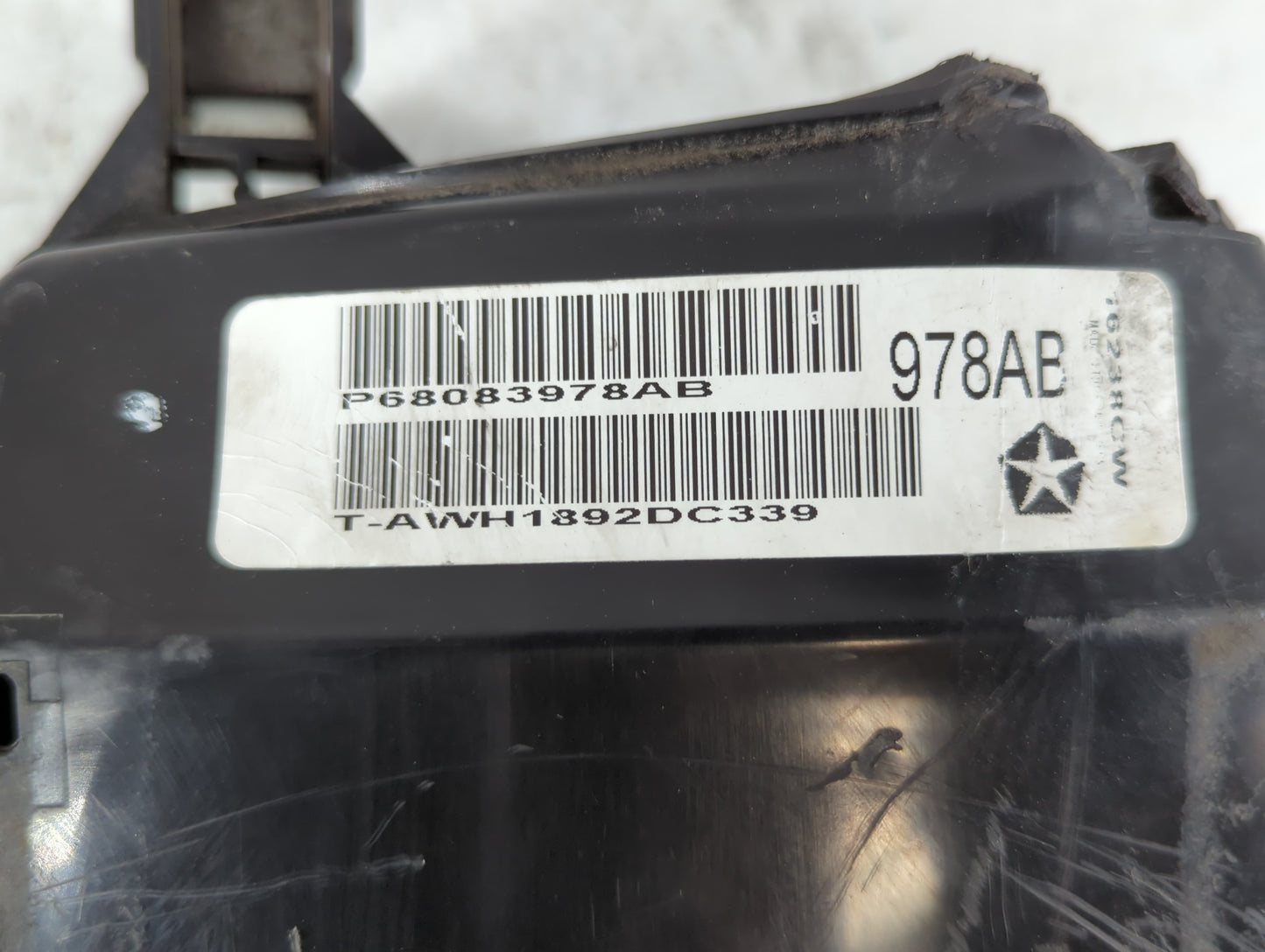 2012-2014 Dodge Charger Fusebox Fuse Box Panel Relay Module P/N:P68083978AB Fits Fits 2012 2013 2014 OEM Used Auto Parts - Oemusedautoparts1.com