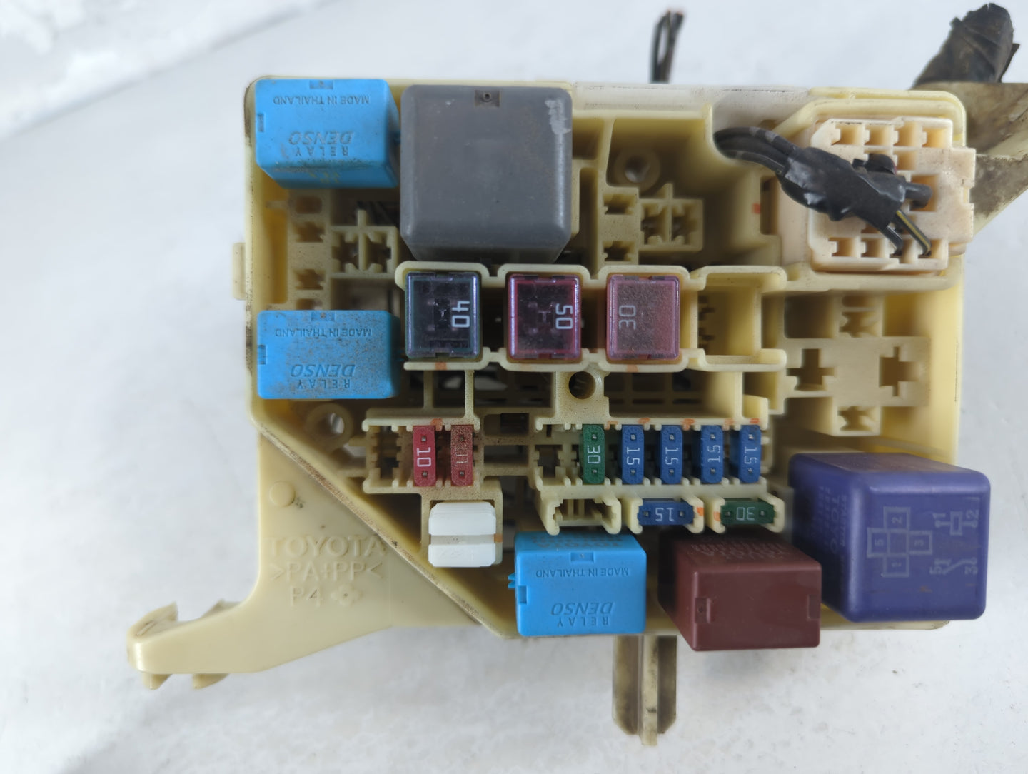 2004-2006 Scion Xa Fusebox Fuse Box Panel Relay Module Fits Fits 2004 2005 2006 OEM Used Auto Parts - Oemusedautoparts1.com