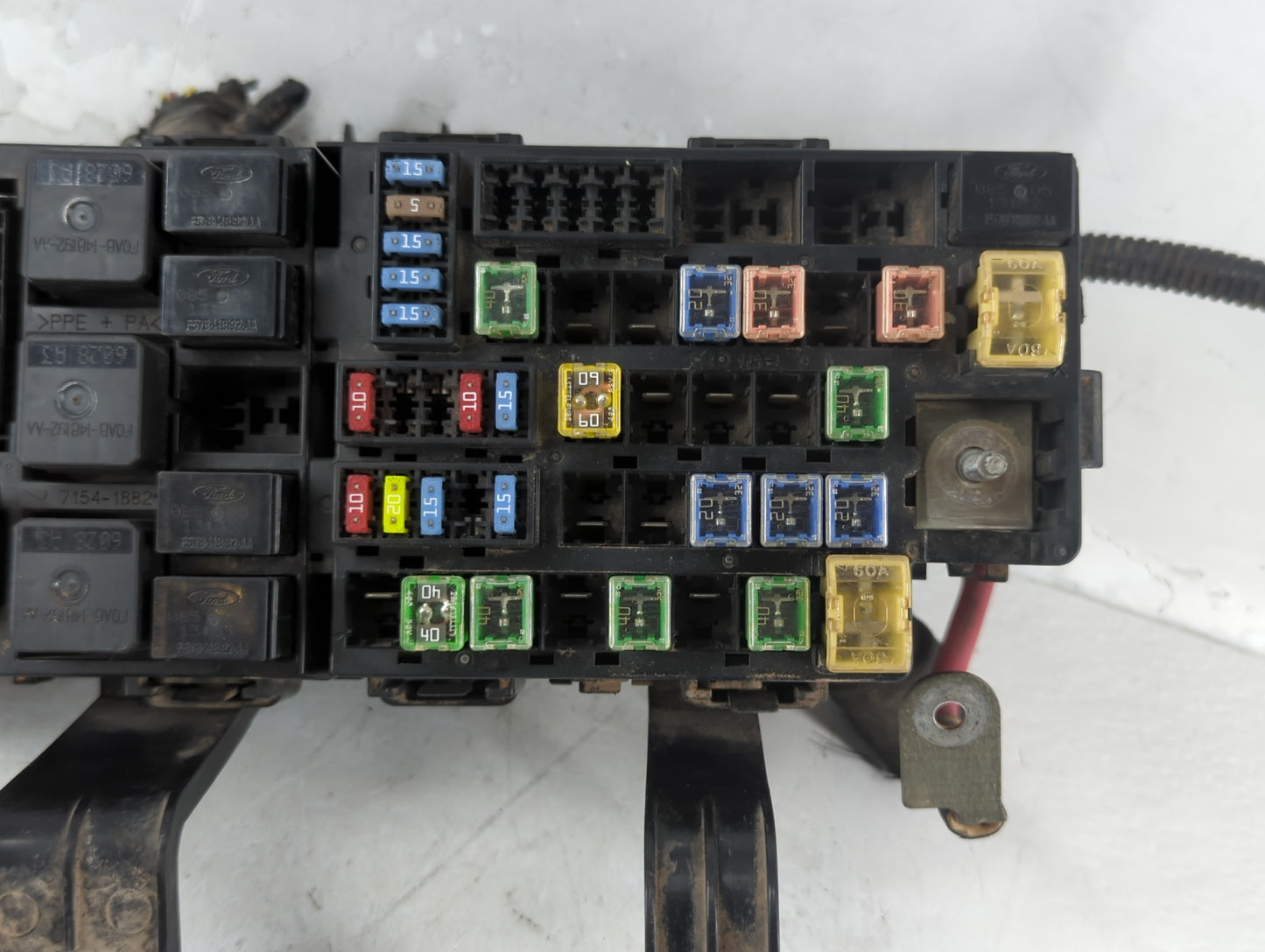 2006-2009 Ford Fusion Fusebox Fuse Box Panel Relay Module P/N:PP-T10 54-7164-30 Fits Fits 2006 2007 2008 2009 OEM Used Auto Parts - Oemusedautoparts1.com