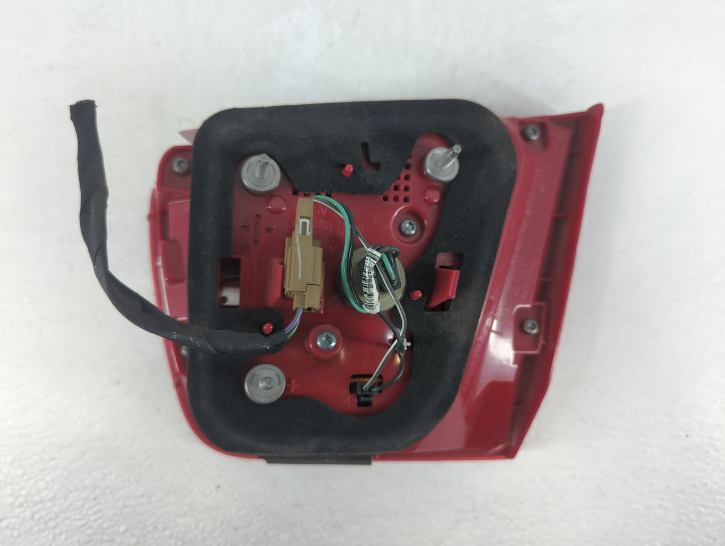 2013-2016 Chevrolet Malibu Tail Light Assembly Driver Left OEM Fits Fits 2013 2014 2015 2016 OEM Used Auto Parts - Oemusedautoparts1.com