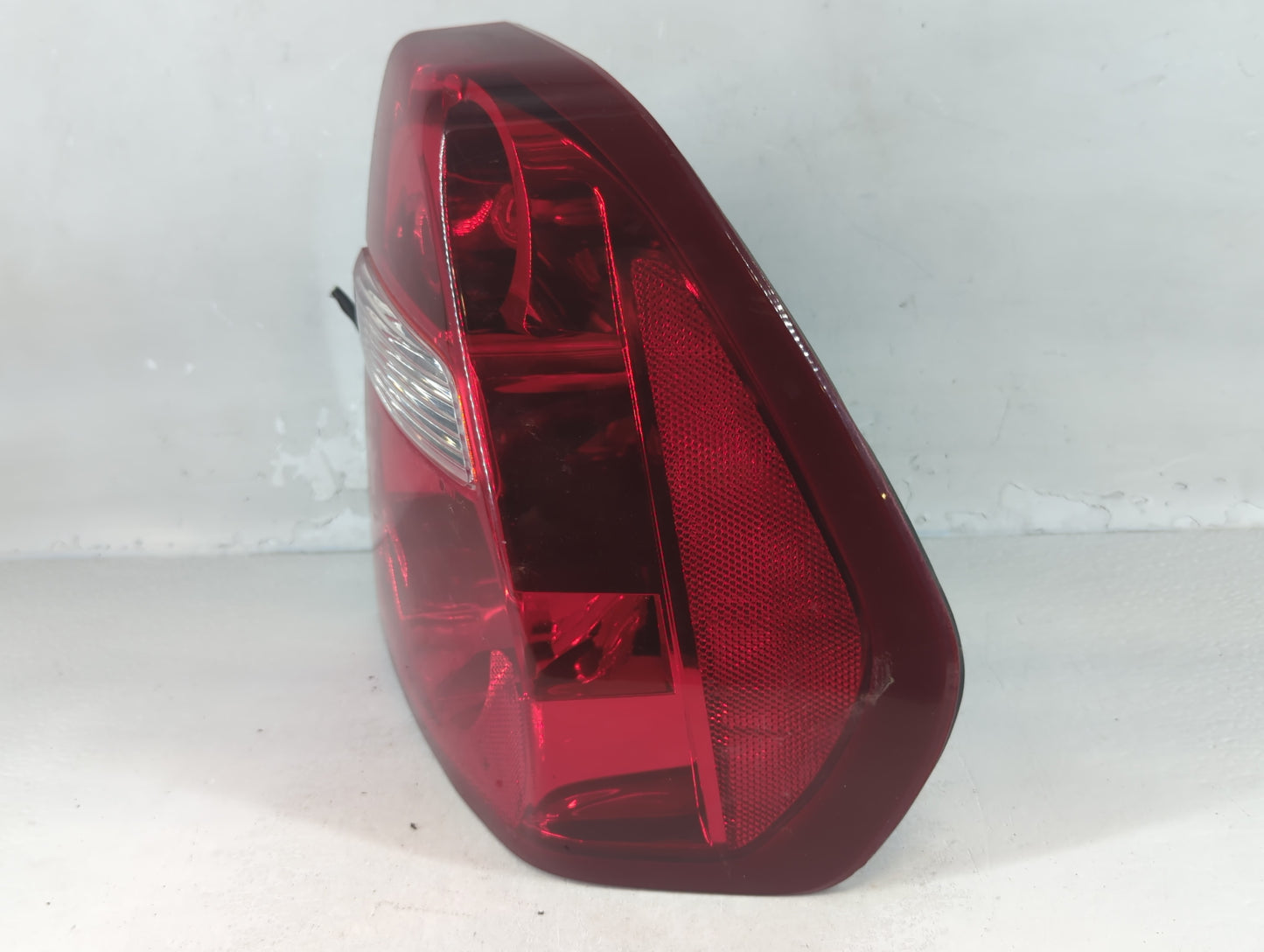 2011 Mitsubishi Endeavor Tail Light Assembly Passenger Right OEM P/N:6003TA0036 Fits OEM Used Auto Parts