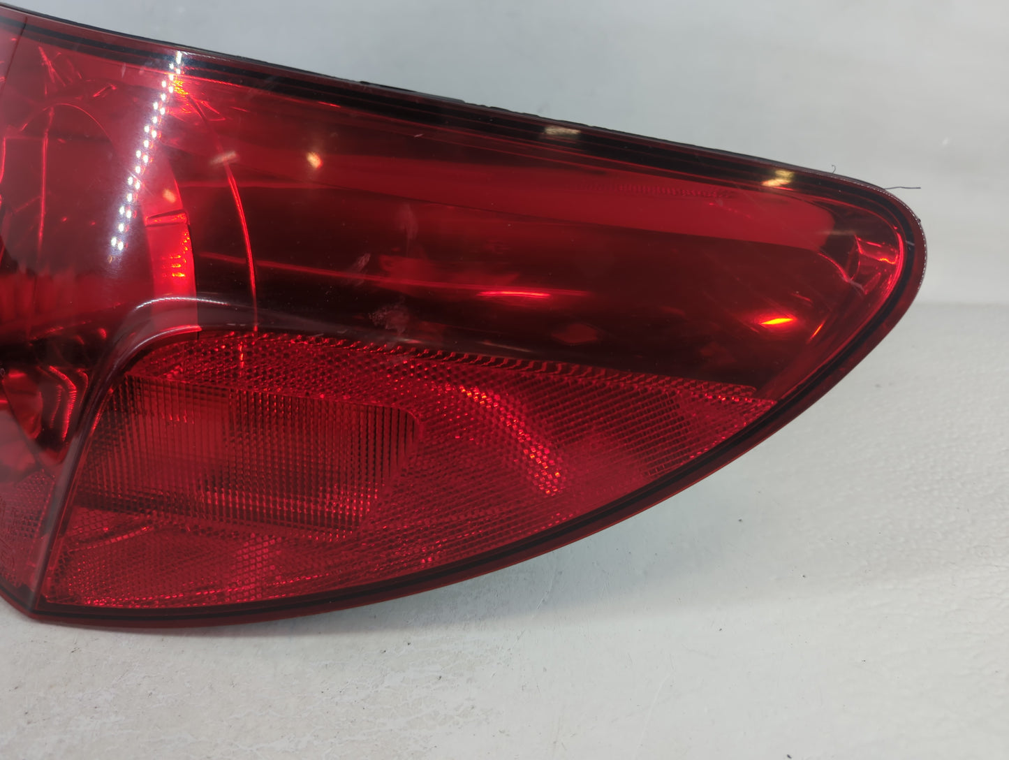 2007-2008 Chrysler Sebring Tail Light Assembly Driver Left OEM P/N:05303986AD Fits Fits 2007 2008 OEM Used Auto Parts - Oemusedautoparts1.com