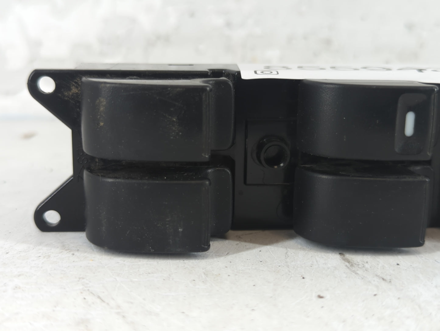 2007-2011 Mitsubishi Endeavor Master Power Window Switch Replacement Driver Side Left P/N:MR587943 Fits OEM Used Auto Parts - Oemusedautoparts1.com