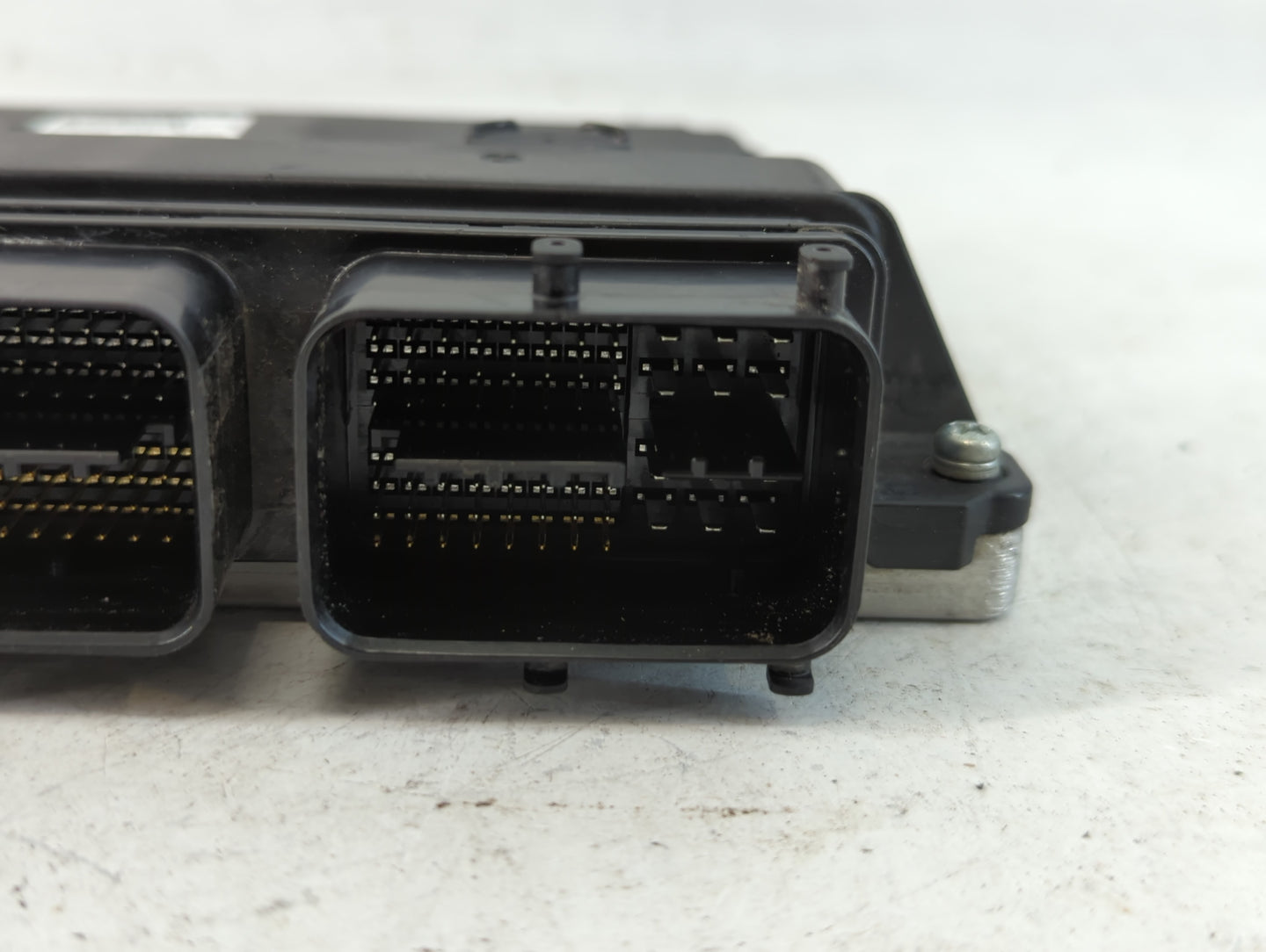 2015-2017 Lexus Ct200h PCM Engine Control Computer ECU ECM PCU OEM P/N:89661-76161 Fits Fits 2015 2016 2017 OEM Used Auto Parts - Oemusedautoparts1.com