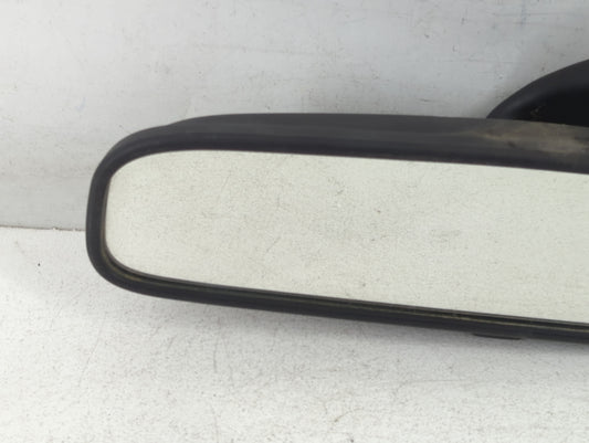 2007 Hyundai Entourage Interior Rear View Mirror Replacement OEM P/N:E4022143 Fits OEM Used Auto Parts