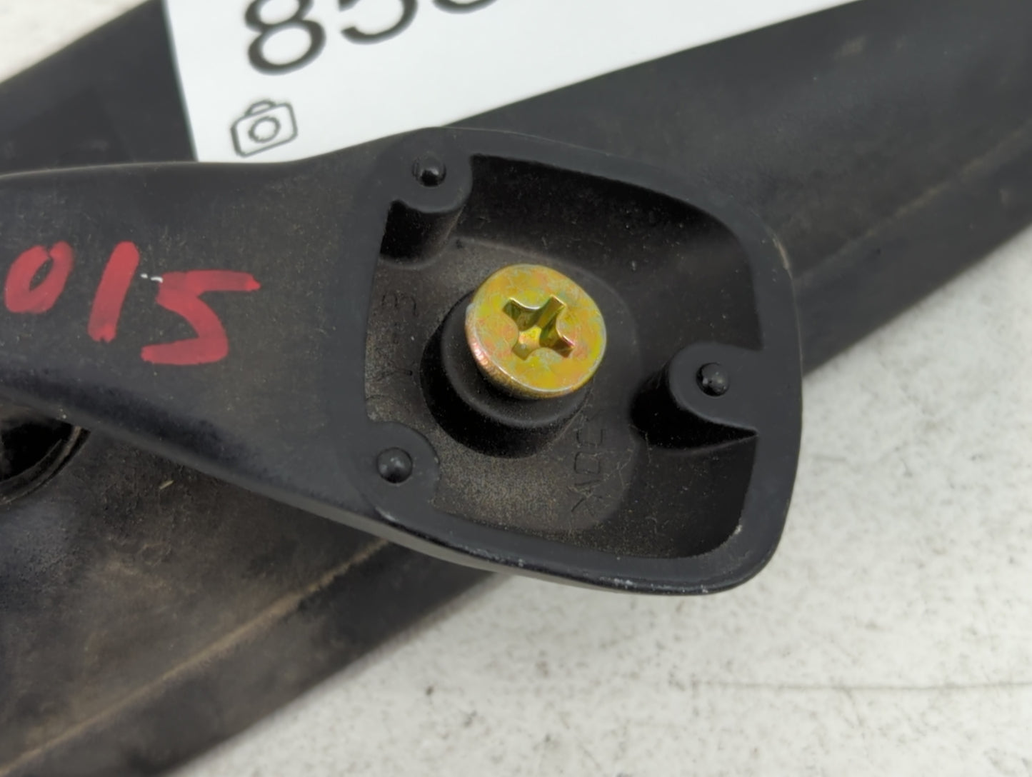 2007 Hyundai Entourage Interior Rear View Mirror Replacement OEM P/N:E4022143 Fits OEM Used Auto Parts