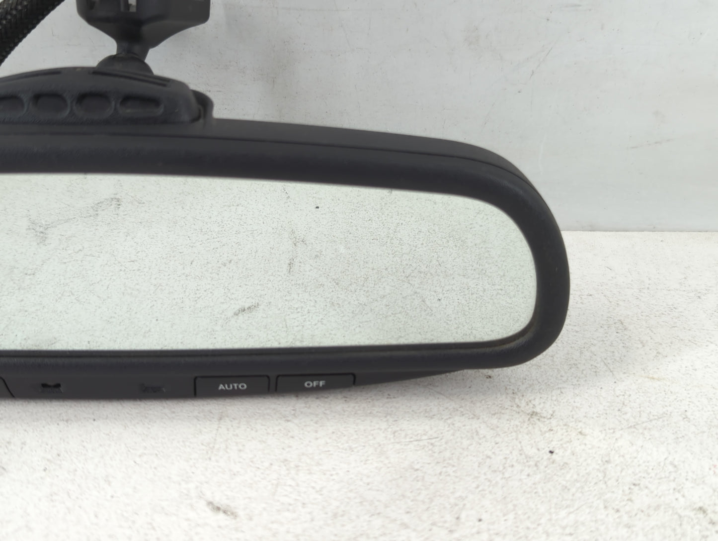 2007-2012 Dodge Caliber Interior Rear View Mirror Replacement OEM P/N:E11015622 Fits OEM Used Auto Parts - Oemusedautoparts1.com