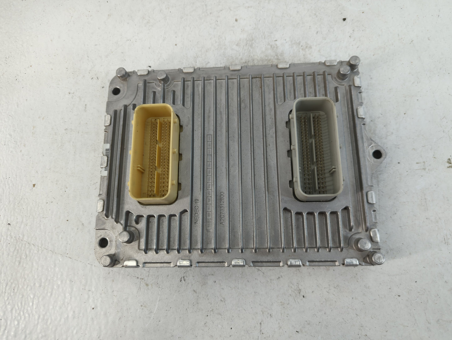 2018-2019 Chrysler Pacifica PCM Engine Control Computer ECU ECM PCU OEM P/N:P68330910AA Fits Fits 2018 2019 2020 OEM Used Auto Parts - Oemusedautoparts1.com