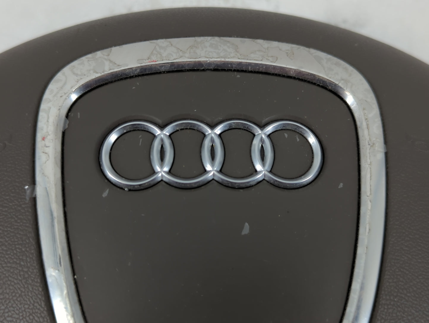 2009-2012 Audi Q5 Air Bag Driver Left Steering Wheel Mounted P/N:8R0 880 201 A Fits Fits 2009 2010 2011 2012 OEM Used Auto Parts - Oemusedautoparts1.com