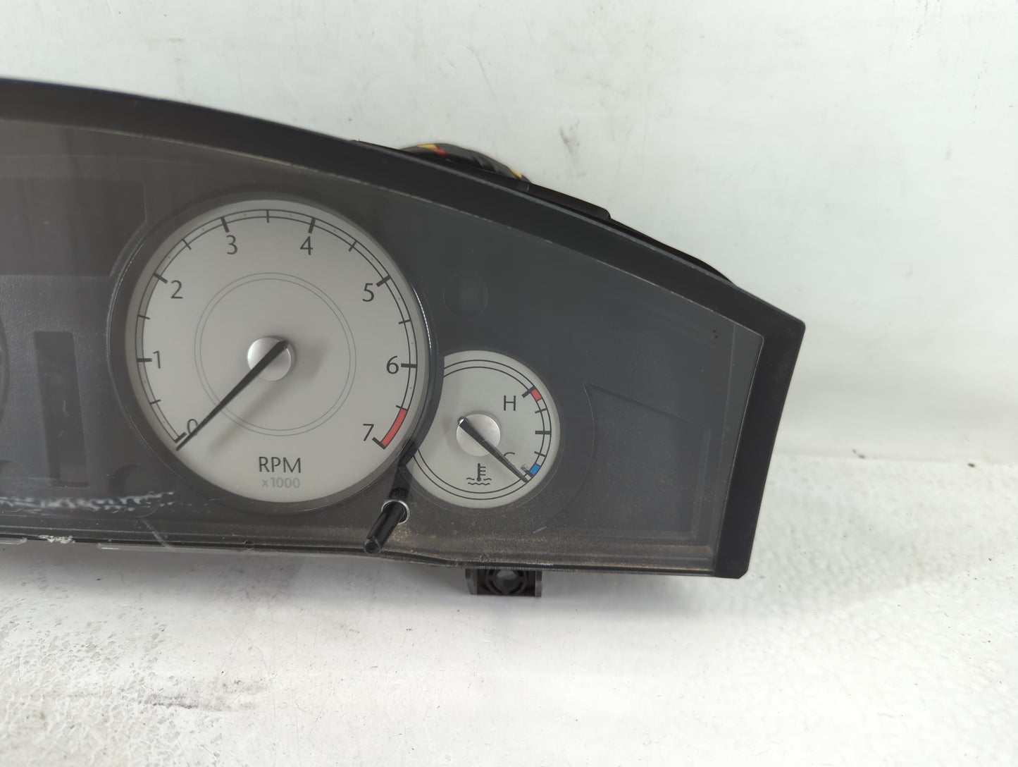 2005 Chrysler 300 Instrument Cluster Speedometer Gauges P/N:P04602489AE Fits OEM Used Auto Parts - Oemusedautoparts1.com