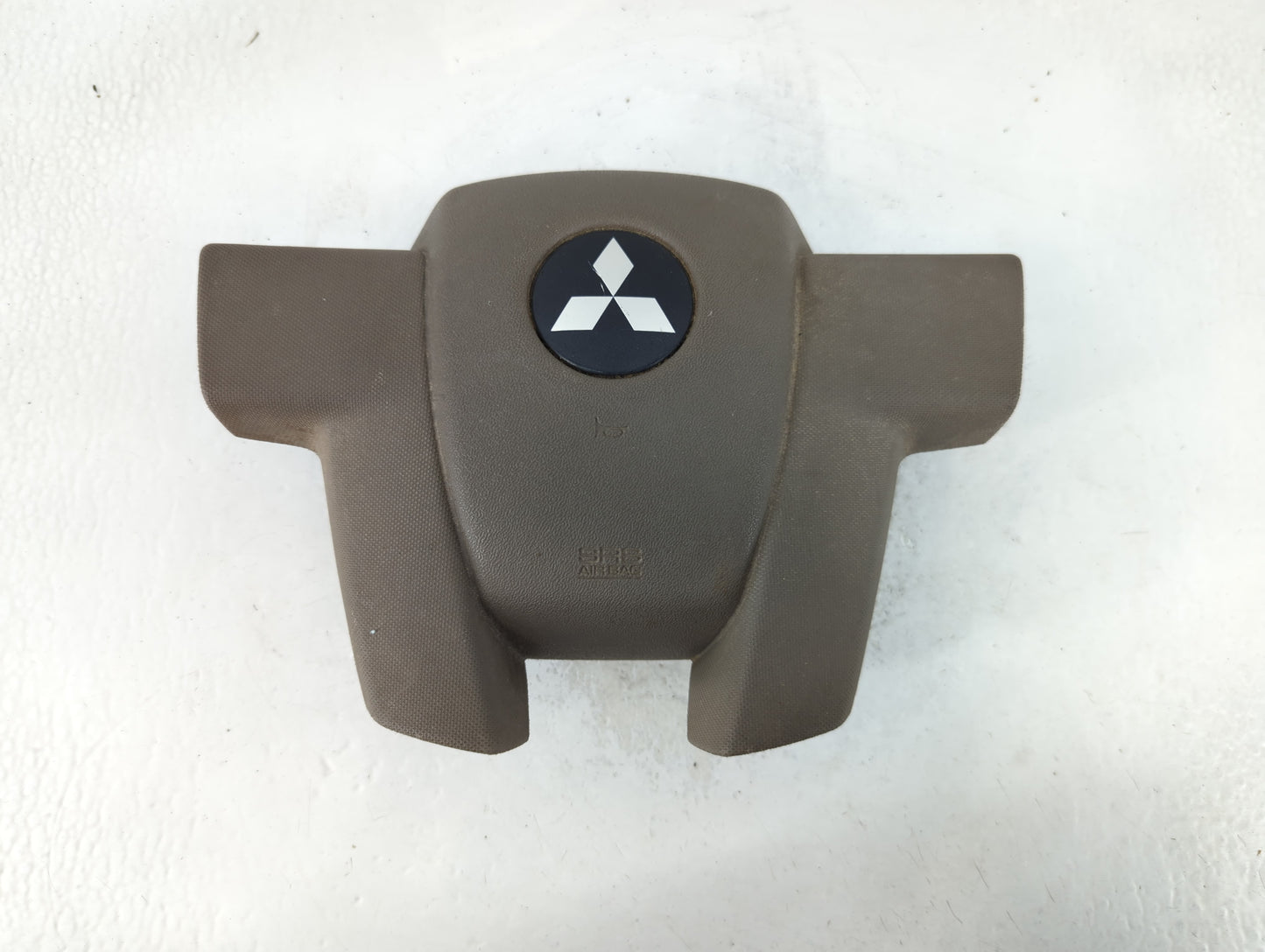 2011 Mitsubishi Endeavor Air Bag Driver Left Steering Wheel Mounted Fits OEM Used Auto Parts