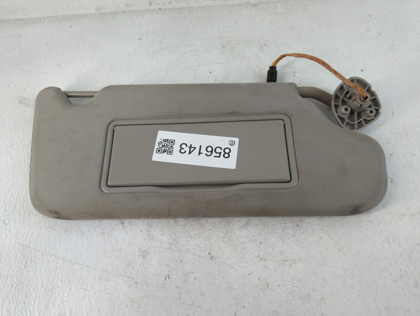 2006-2016 Chevrolet Impala Sun Visor Shade Replacement Passenger Right Mirror Fits OEM Used Auto Parts - Oemusedautoparts1.com