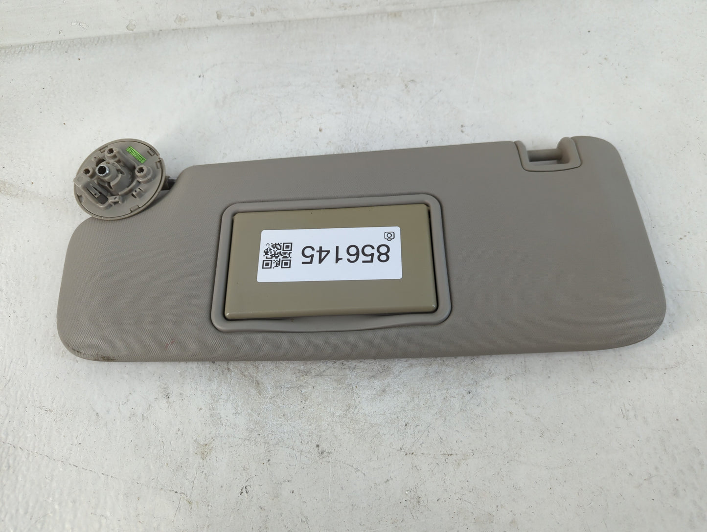 2011-2016 Chevrolet Cruze Sun Visor Shade Replacement Driver Left Mirror Fits Fits 2011 2012 2013 2014 2015 2016 OEM Used Auto Parts - Oemusedautoparts1.com