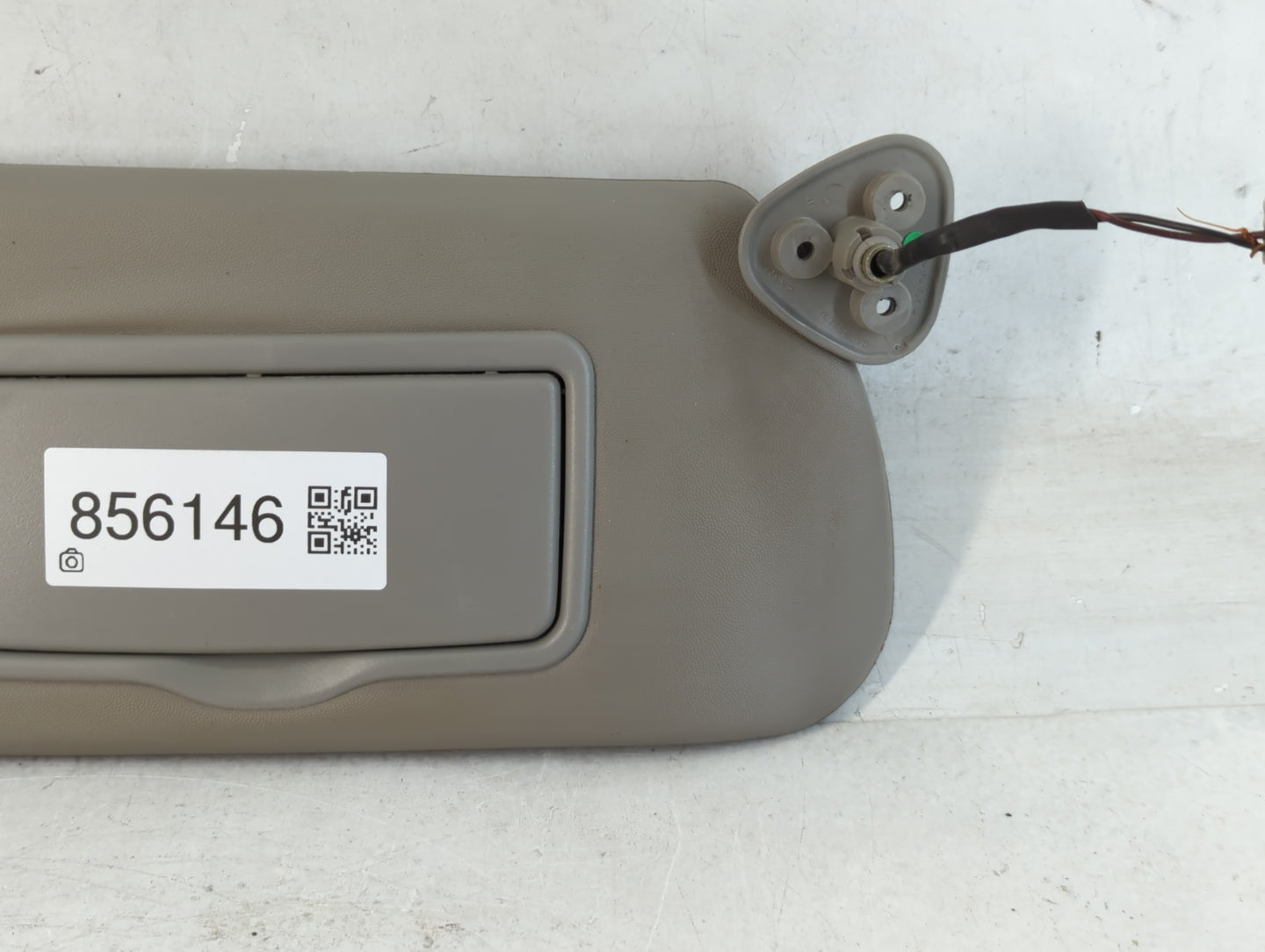 2003-2007 Cadillac Cts Sun Visor Shade Replacement Passenger Right Mirror Fits Fits 2003 2004 2005 2006 2007 OEM Used Auto Parts - Oemusedautoparts1.com