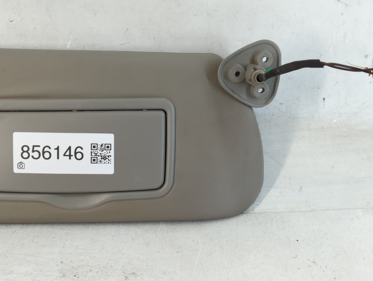 2003-2007 Cadillac Cts Sun Visor Shade Replacement Passenger Right Mirror Fits Fits 2003 2004 2005 2006 2007 OEM Used Auto Parts - Oemusedautoparts1.com