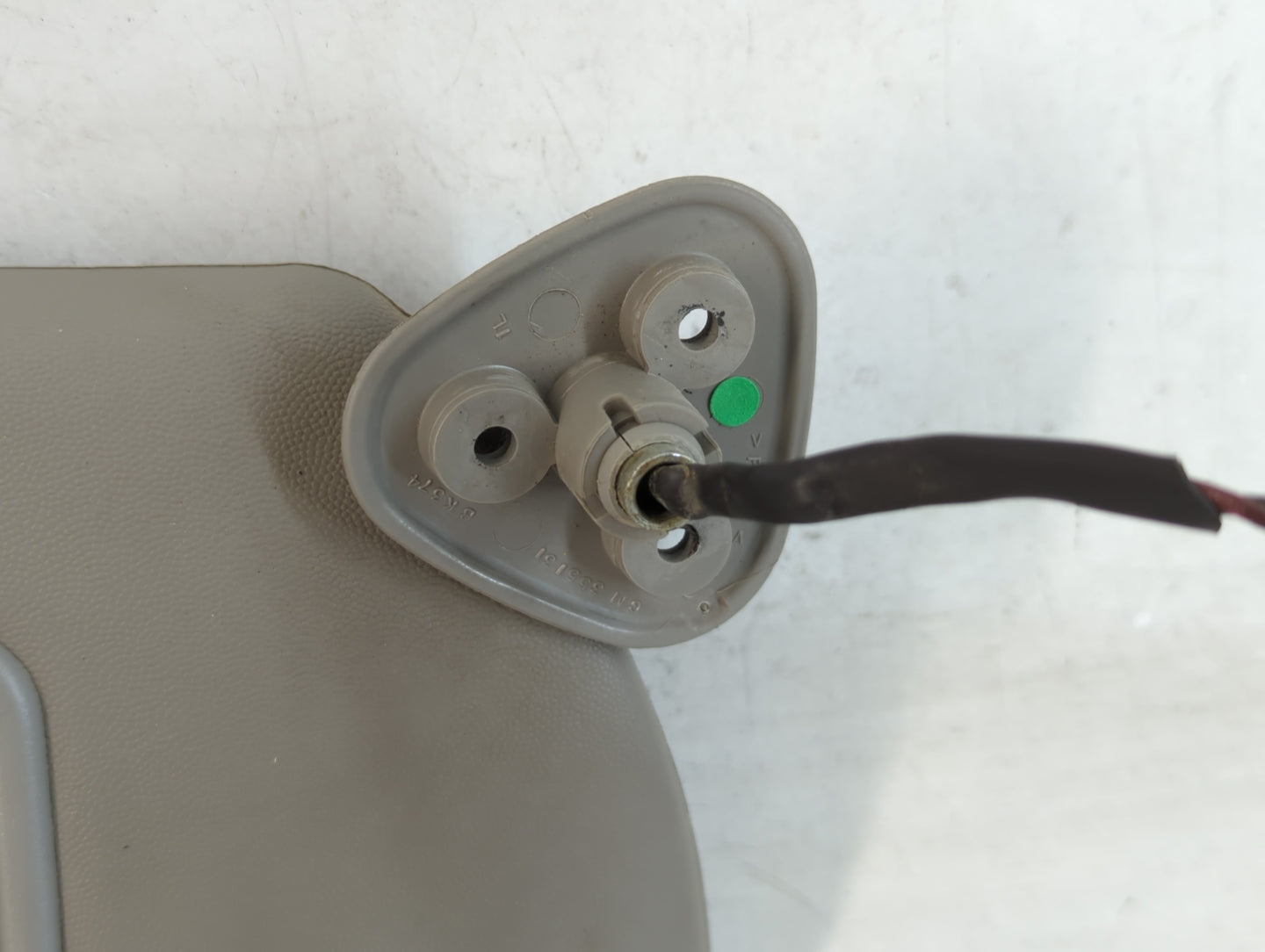 2003-2007 Cadillac Cts Sun Visor Shade Replacement Passenger Right Mirror Fits Fits 2003 2004 2005 2006 2007 OEM Used Auto Parts - Oemusedautoparts1.com