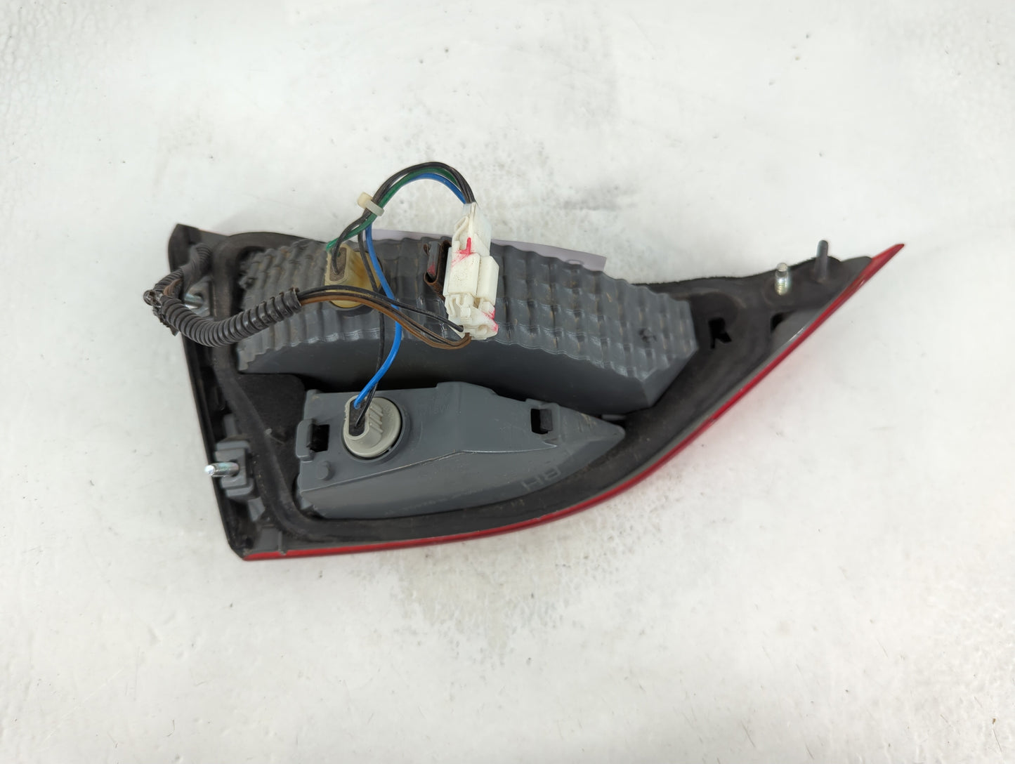 2011-2013 Hyundai Elantra Tail Light Assembly Driver Left OEM P/N:92404-3Y Fits Fits 2011 2012 2013 OEM Used Auto Parts - Oemusedautoparts1.com