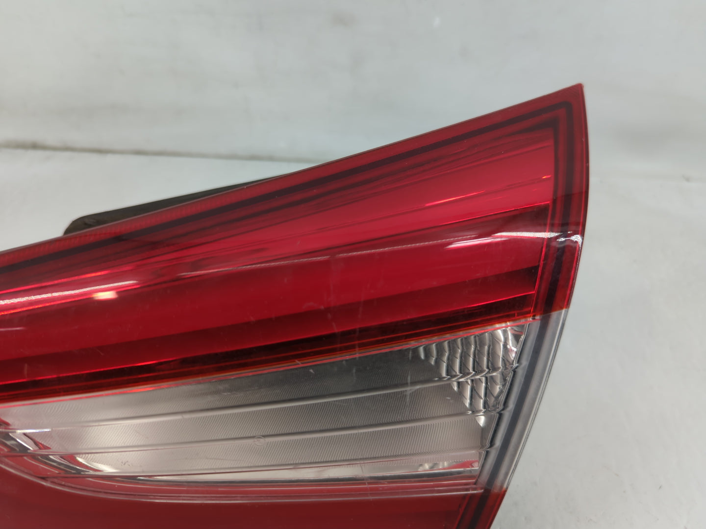 2014-2016 Hyundai Elantra Tail Light Assembly Passenger Right OEM Fits Fits 2014 2015 2016 OEM Used Auto Parts - Oemusedautoparts1.com