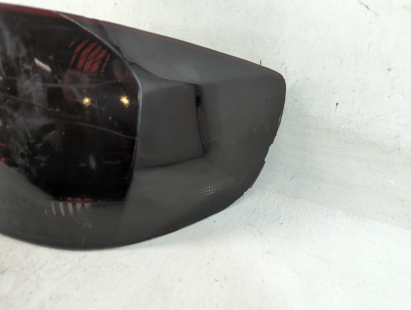 2007-2010 Bmw 328i Tail Light Assembly Passenger Right OEM P/N:0321-7 174 404 Fits Fits 2007 2008 2009 2010 OEM Used Auto Parts - Oemusedautoparts1.com