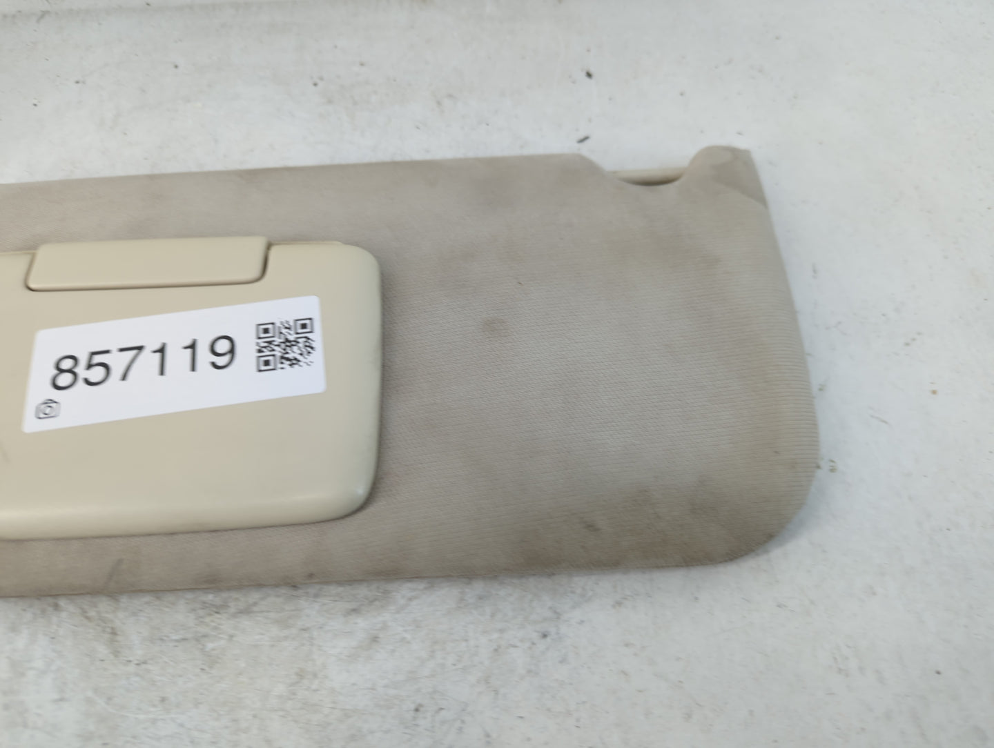 2008-2010 Chrysler Sebring Sun Visor Shade Replacement Driver Left Mirror Fits Fits 2008 2009 2010 OEM Used Auto Parts - Oemusedautoparts1.com