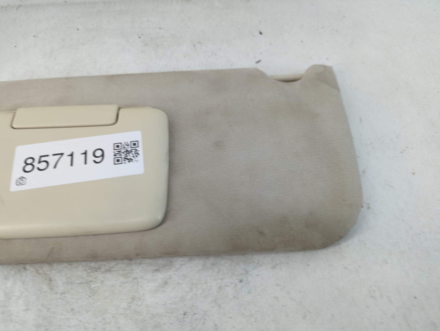 2008-2010 Chrysler Sebring Sun Visor Shade Replacement Driver Left Mirror Fits Fits 2008 2009 2010 OEM Used Auto Parts - Oemusedautoparts1.com