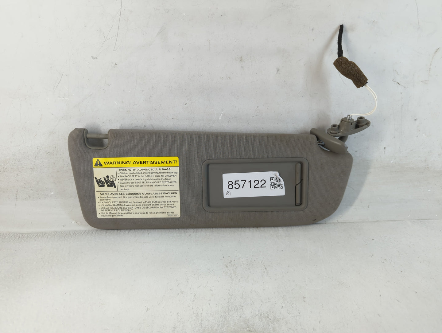 2000-2010 Audi A8 Sun Visor Shade Replacement Passenger Right Mirror Fits OEM Used Auto Parts - Oemusedautoparts1.com