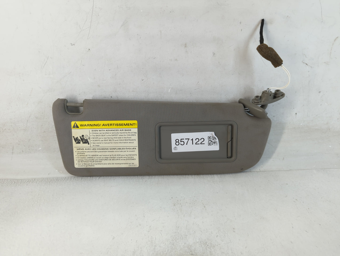 2000-2010 Audi A8 Sun Visor Shade Replacement Passenger Right Mirror Fits OEM Used Auto Parts - Oemusedautoparts1.com