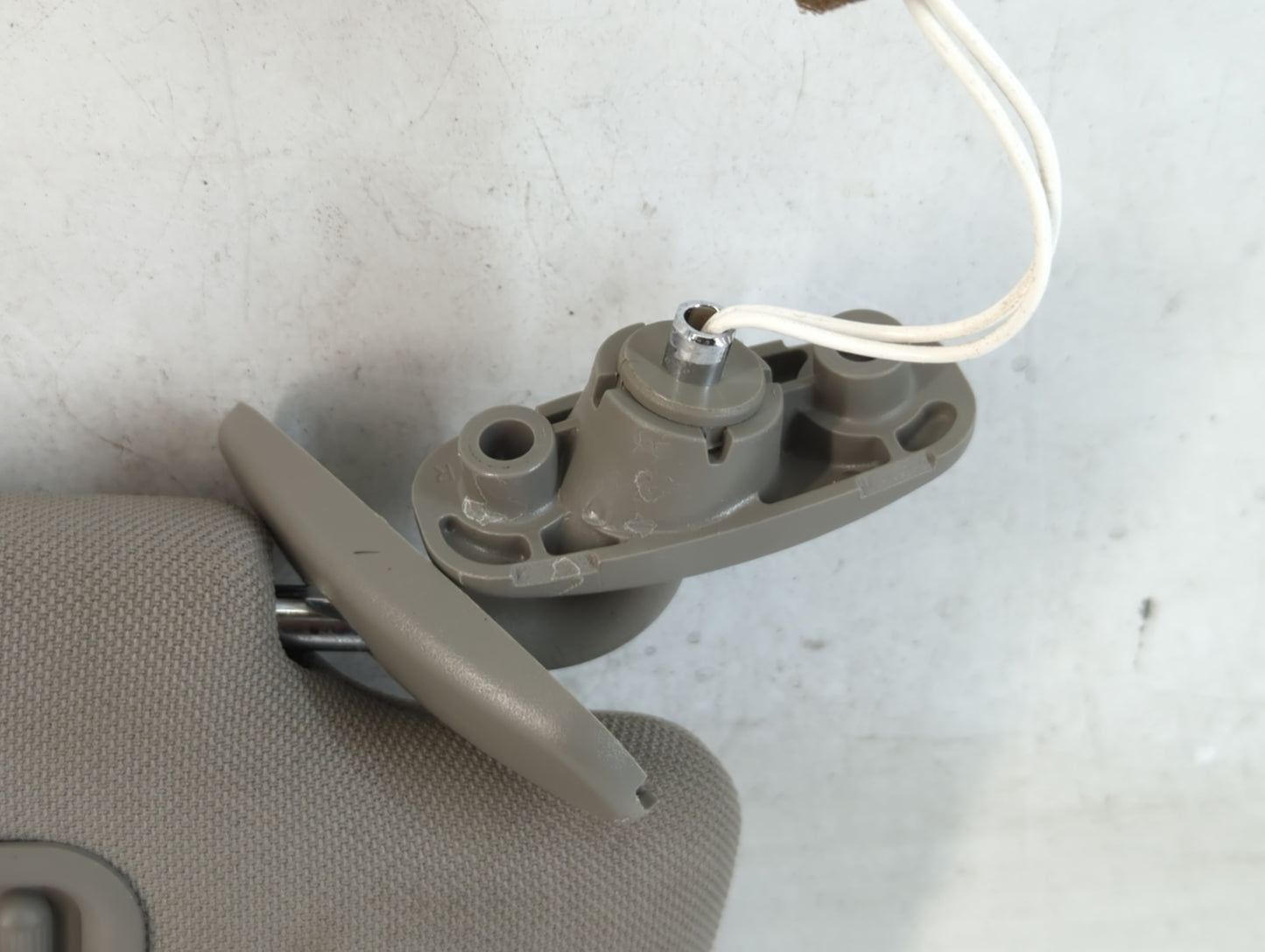2000-2010 Audi A8 Sun Visor Shade Replacement Passenger Right Mirror Fits OEM Used Auto Parts - Oemusedautoparts1.com