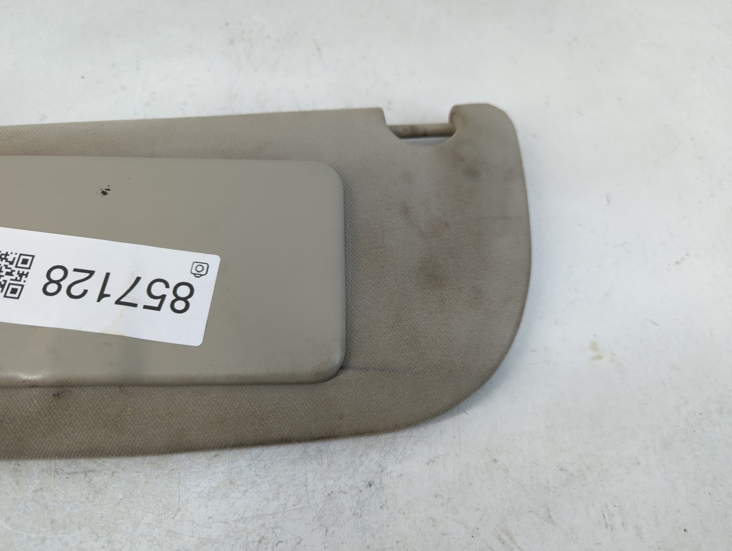 2005-2010 Chevrolet Cobalt Sun Visor Shade Replacement Driver Left Mirror Fits Fits 2005 2006 2007 2008 2009 2010 OEM Used Auto Parts - Oemusedautoparts1.com
