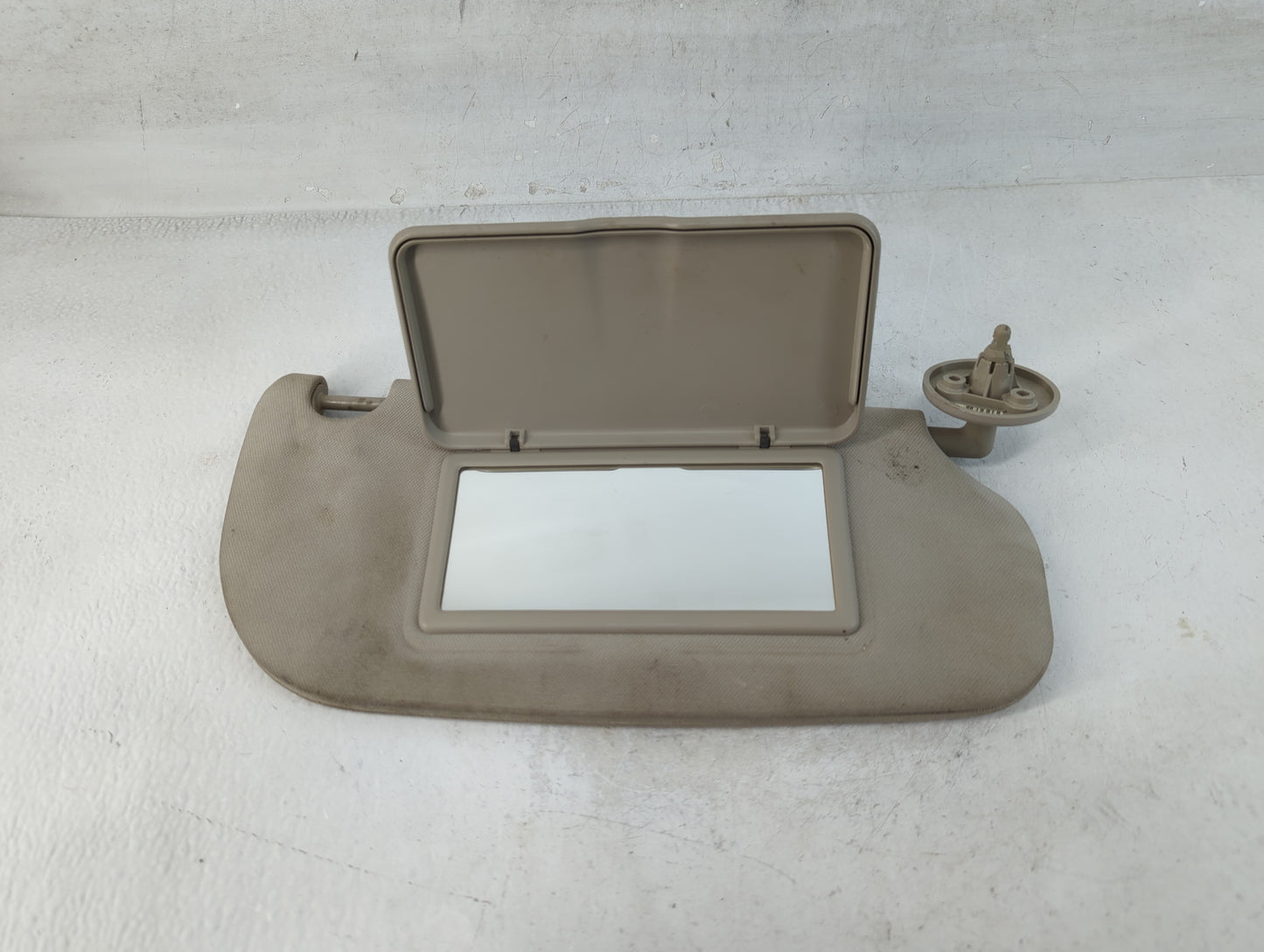 2005-2010 Chevrolet Cobalt Sun Visor Shade Replacement Passenger Right Mirror Fits Fits 2005 2006 2007 2008 2009 2010 OEM Used Auto Parts - Oemusedautoparts1.com