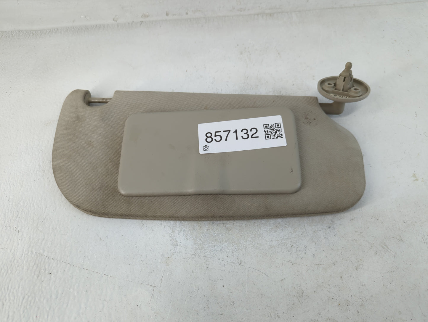 2005-2010 Chevrolet Cobalt Sun Visor Shade Replacement Passenger Right Mirror Fits Fits 2005 2006 2007 2008 2009 2010 OEM Used Auto Parts - Oemusedautoparts1.com