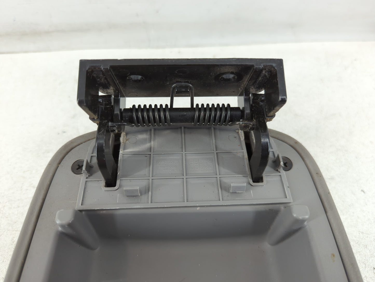 2008 Kia Optima Center Floor Console P/N:SMJ38 KF 1 >AL< Fits OEM Used Auto Parts - Oemusedautoparts1.com